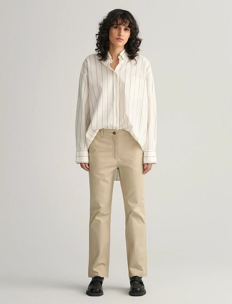 GANT - SLIM CHINOS - chinos - dry sand - 0