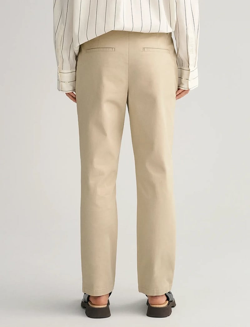 GANT - SLIM CHINOS - chinos - dry sand - 3