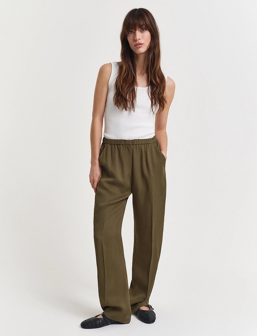 Gant - FLUID PANTS - anzugshosen - moss green - 0