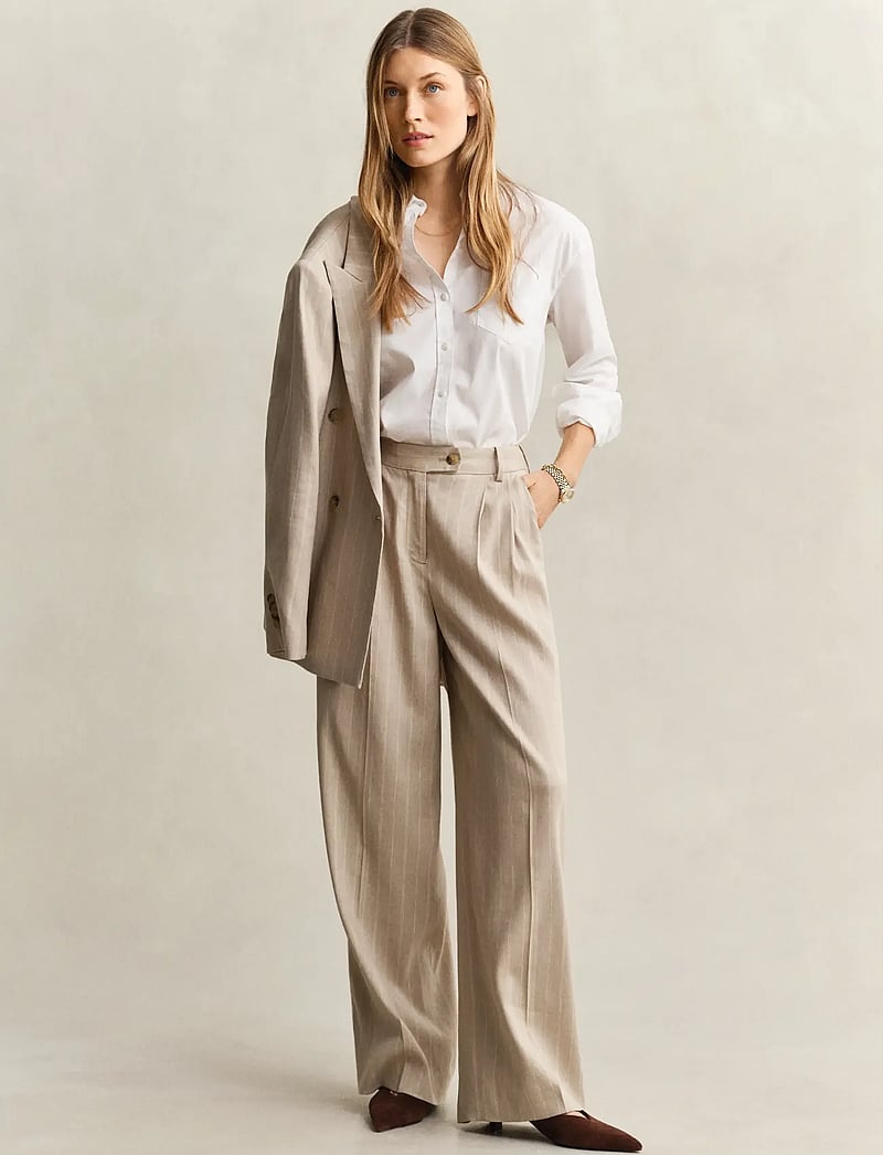 GANT - PINSTRIPE LINEN BLEND PANTS - kostymbyxor - oat beige - 4