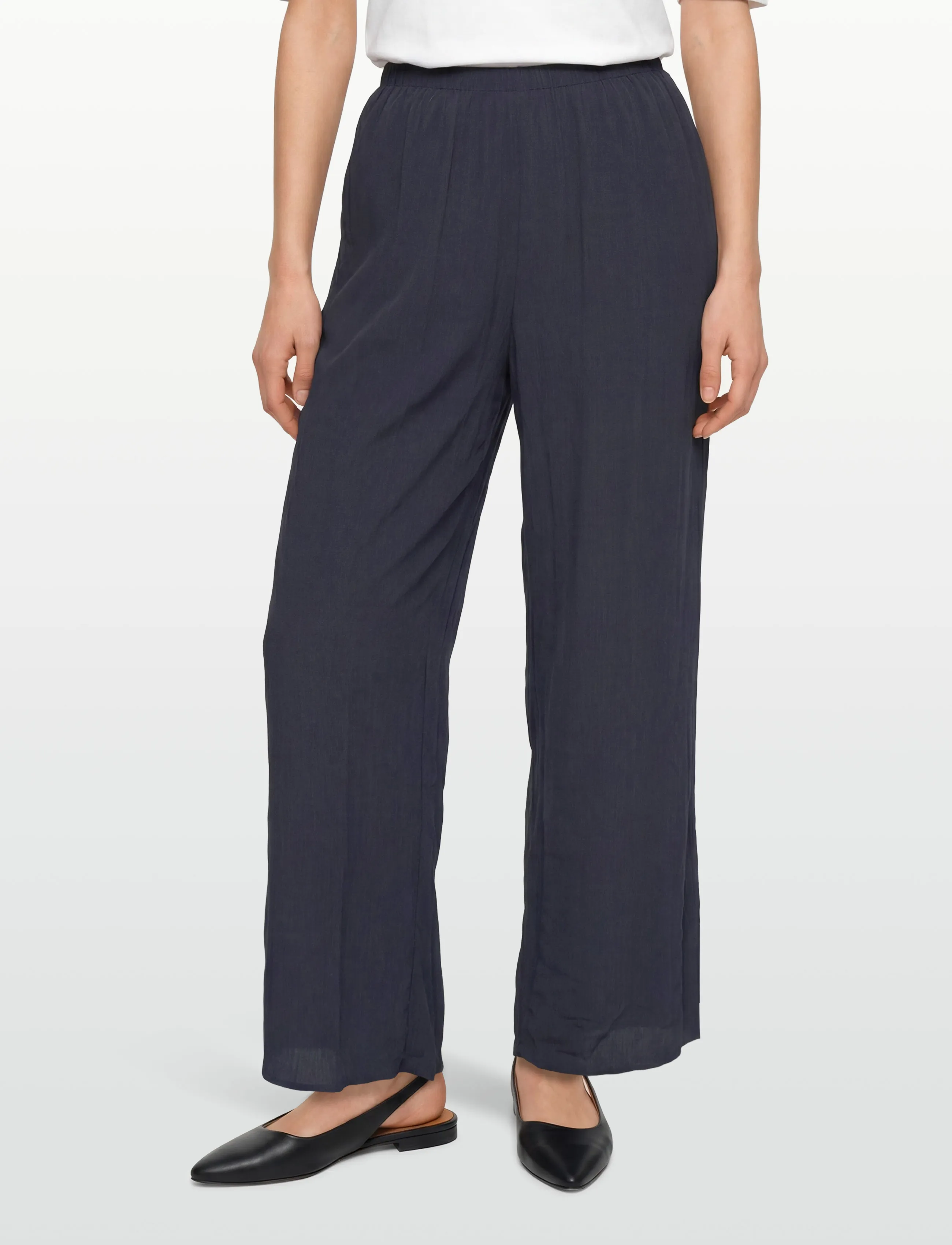 Fluid Crinkle Pull On Pants 2