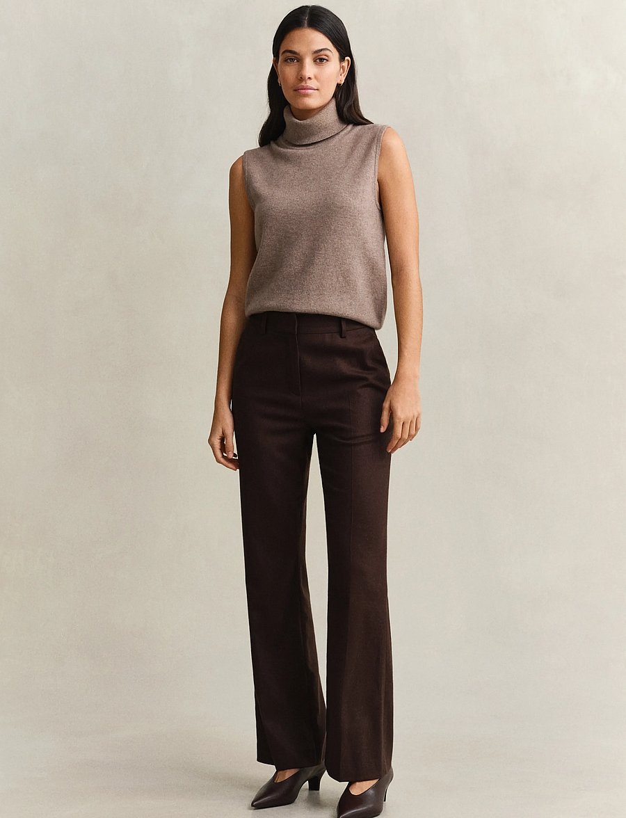 Gant - TAILORED SLIM FLARE FLANNEL PANTS - utsvängda byxor - deep brown - 0