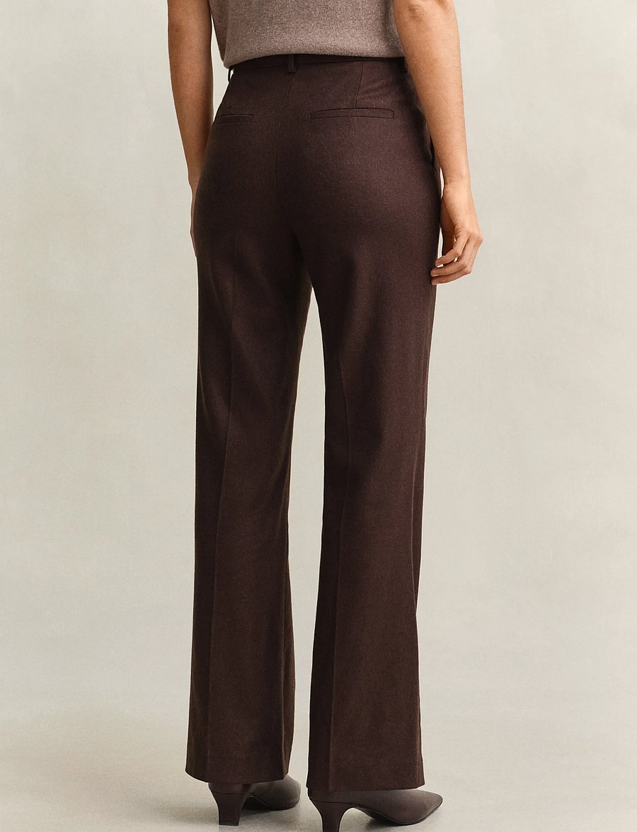 Gant - TAILORED SLIM FLARE FLANNEL PANTS - utsvängda byxor - deep brown - 2