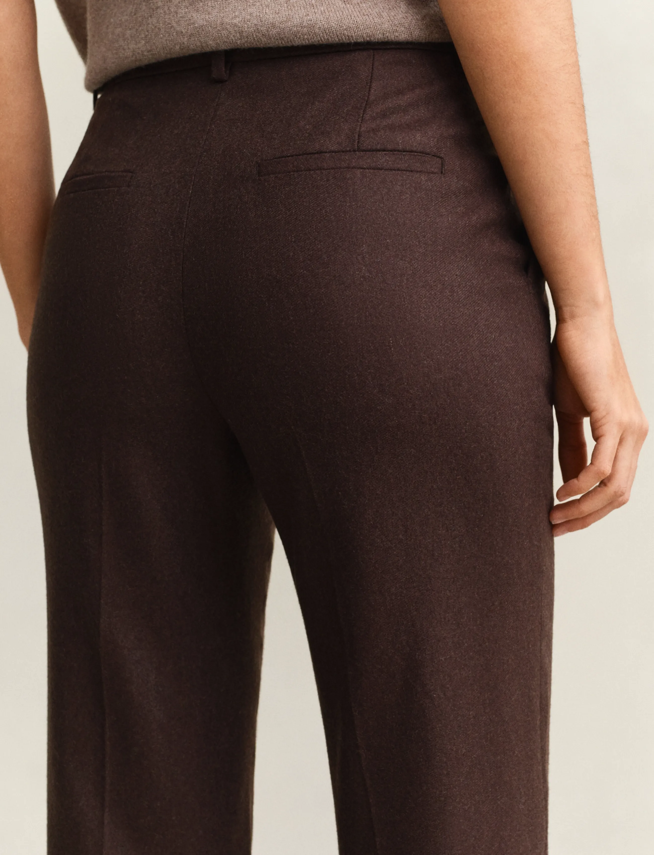 Gant - TAILORED SLIM FLARE FLANNEL PANTS - utsvängda byxor - deep brown - 3