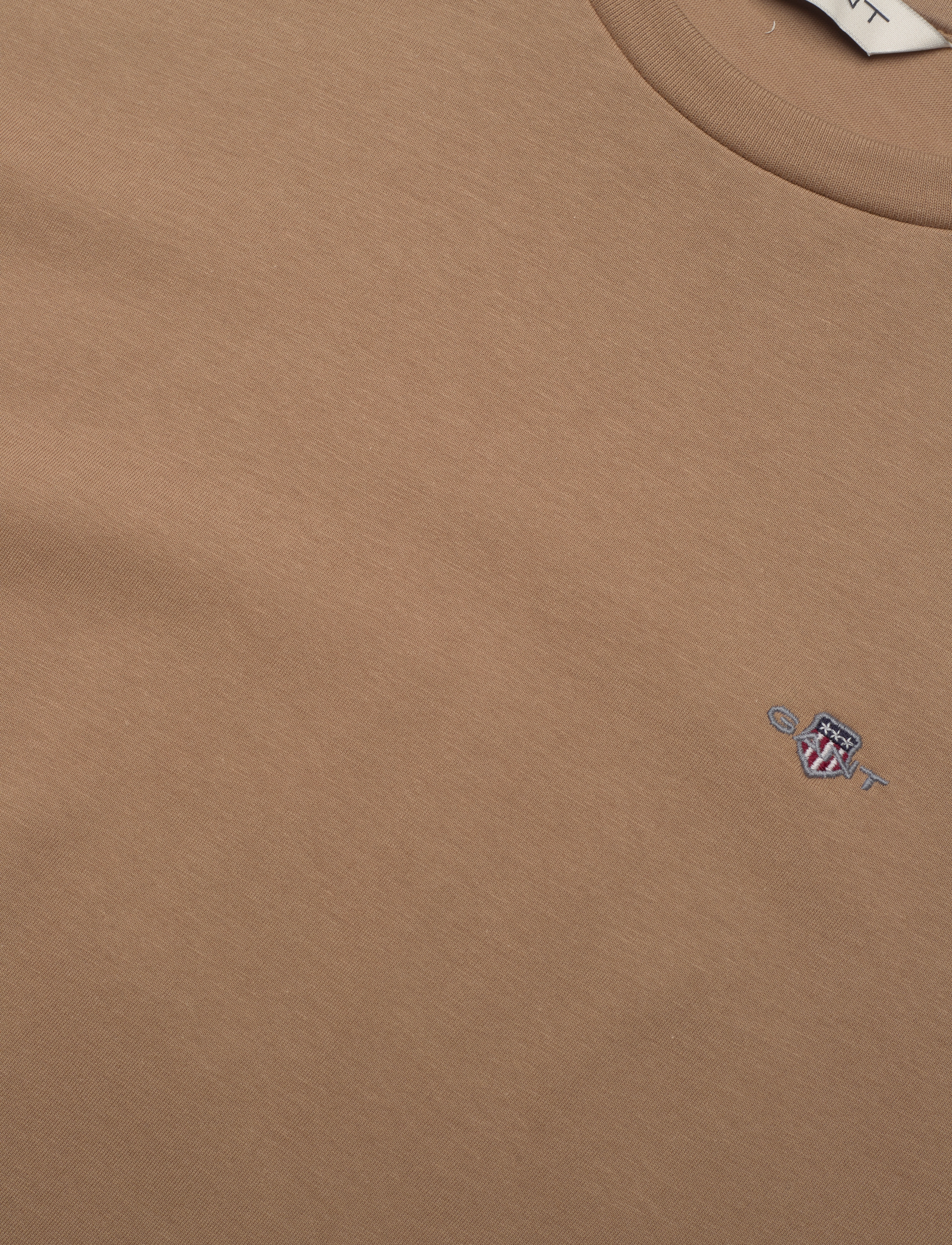 Gant - REG SHIELD SS T-SHIRT - t-särgid - caramel beige - 2