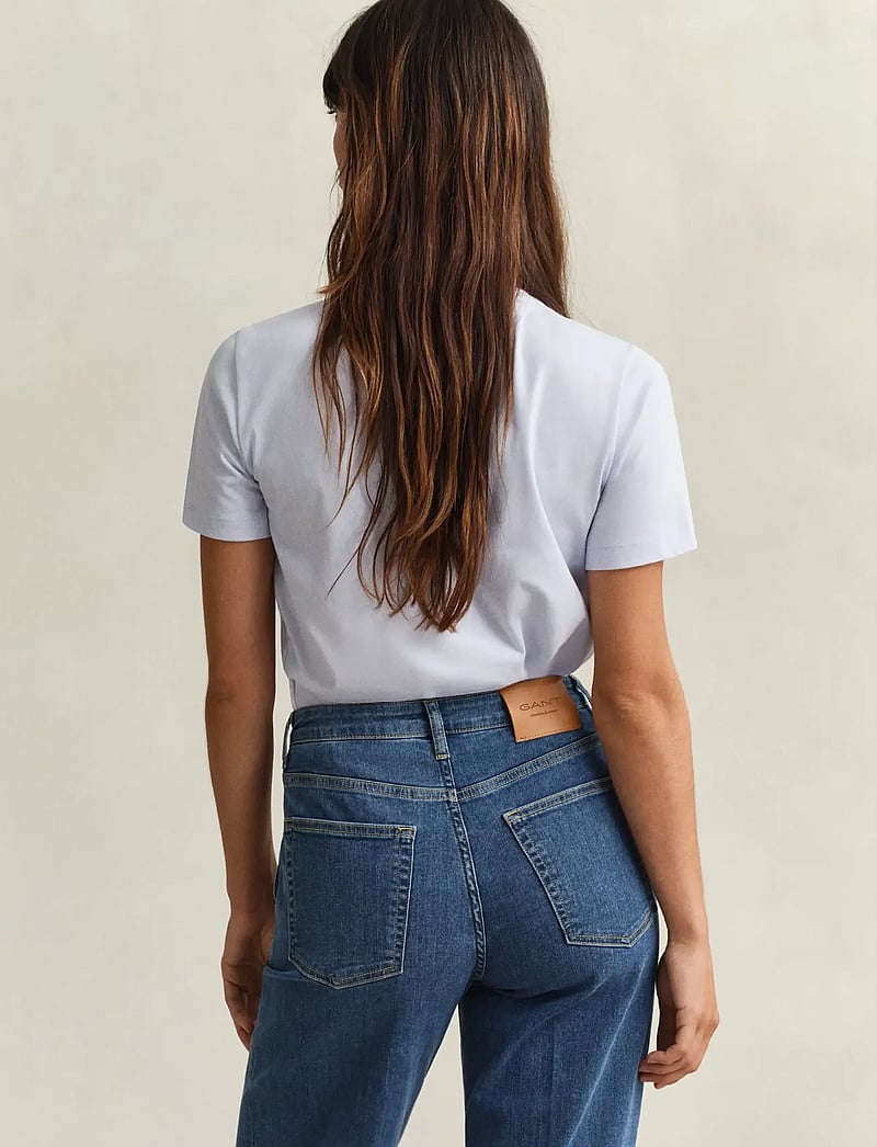 GANT - REG SHIELD SS T-SHIRT - t-shirts - light blue - 2