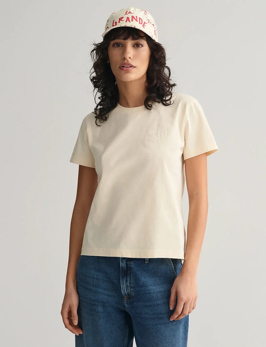 Gant - REG TONAL SHIELD SS T-SHIRT - t-shirts - linen - 0
