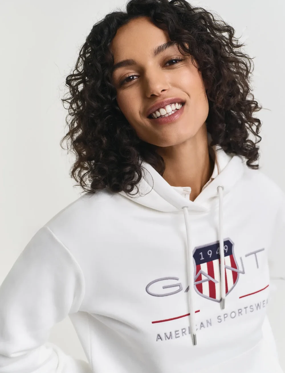 GANT - ARCHIVE SHIELD HOODIE - hættetrøjer - eggshell - 4