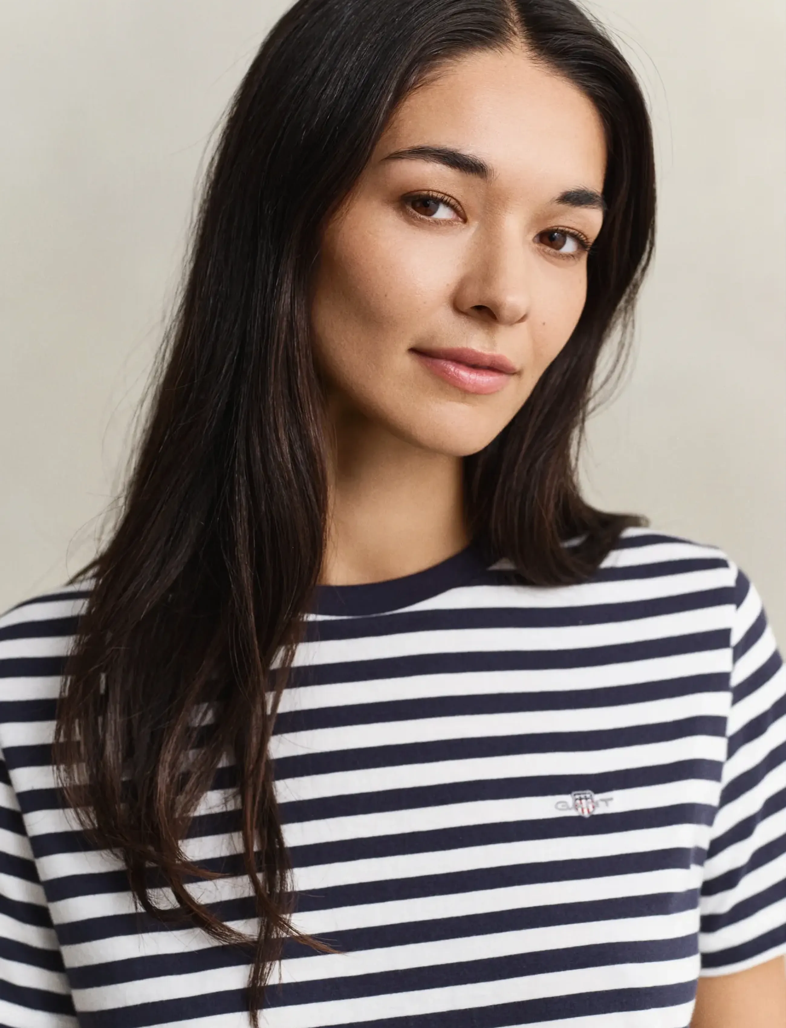 Gant - REG STRIPED SHIELD SS T-SHIRT - t-shirts - evening blue - 4