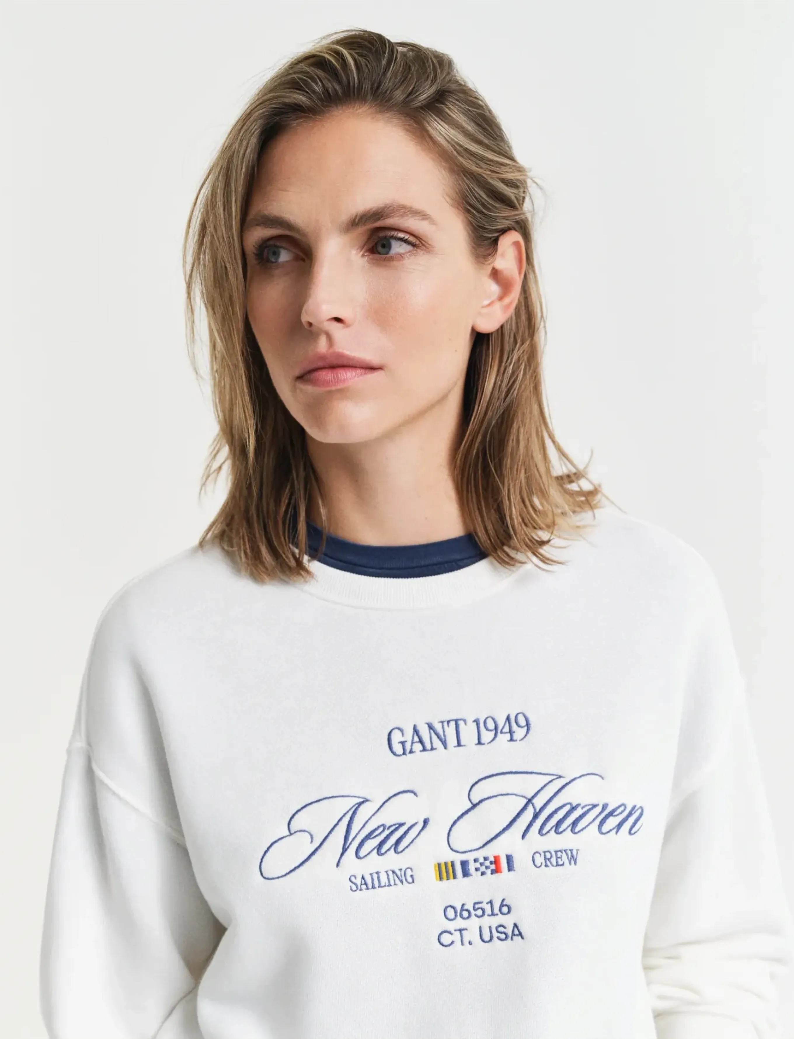 Gant - GRAPHIC C-NECK SWEAT - fashion trends - eggshell - 4