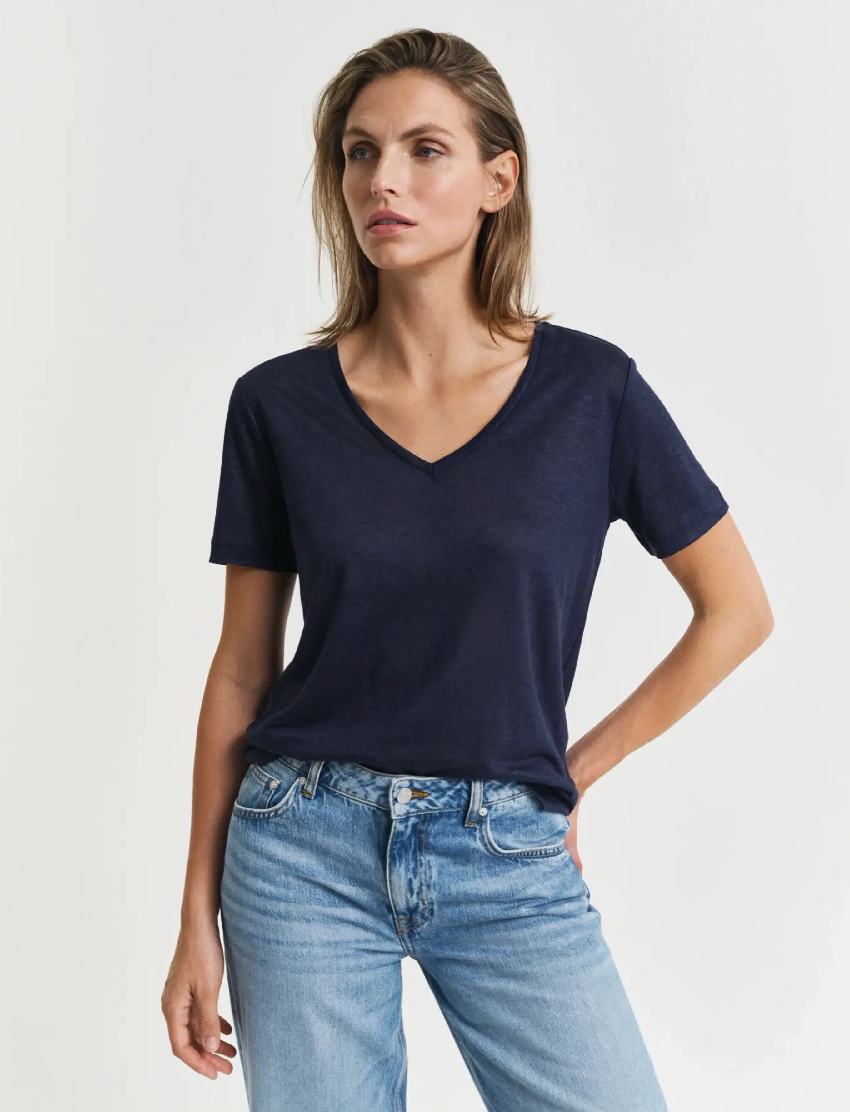 Gant REG LINEN V-NECK SS T-SHIRT - T-shirts - EVENING BLUE / navy