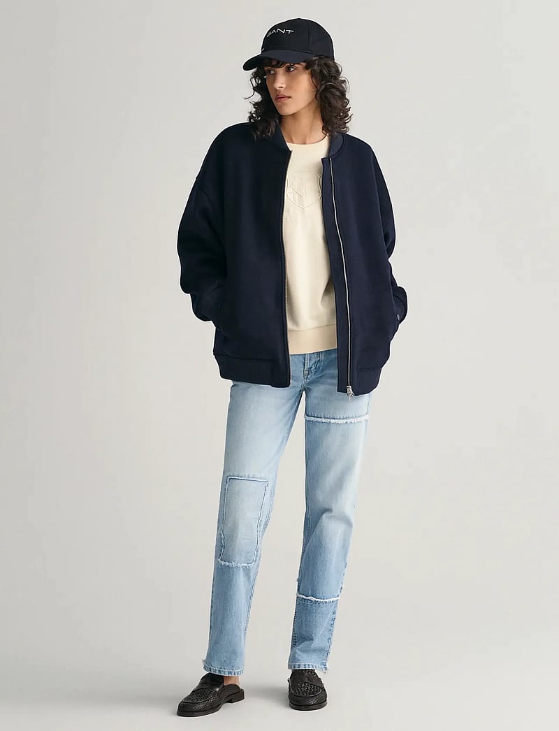 GANT - REG TONAL SHIELD C-NECK SWEAT - modetrender - linen - 5