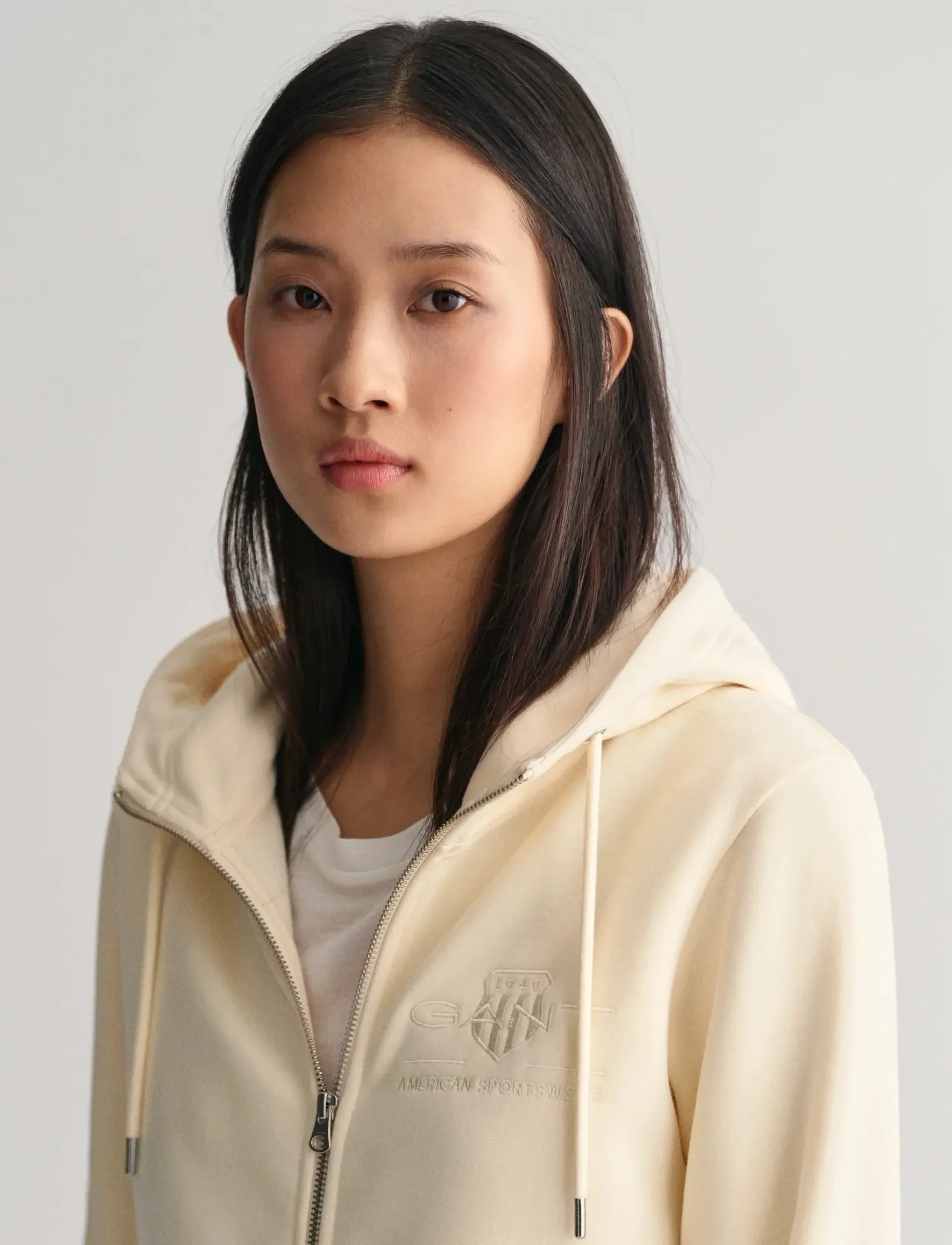 Gant - REG TONAL SHIELD ZIP HOODIE - kapuutsiga dressipluusid - linen - 4