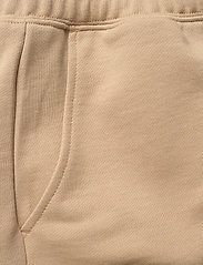 GANT - REL ICON G ESSENTIAL SHORTS - lühikesed dressipüksid - dark khaki - 2