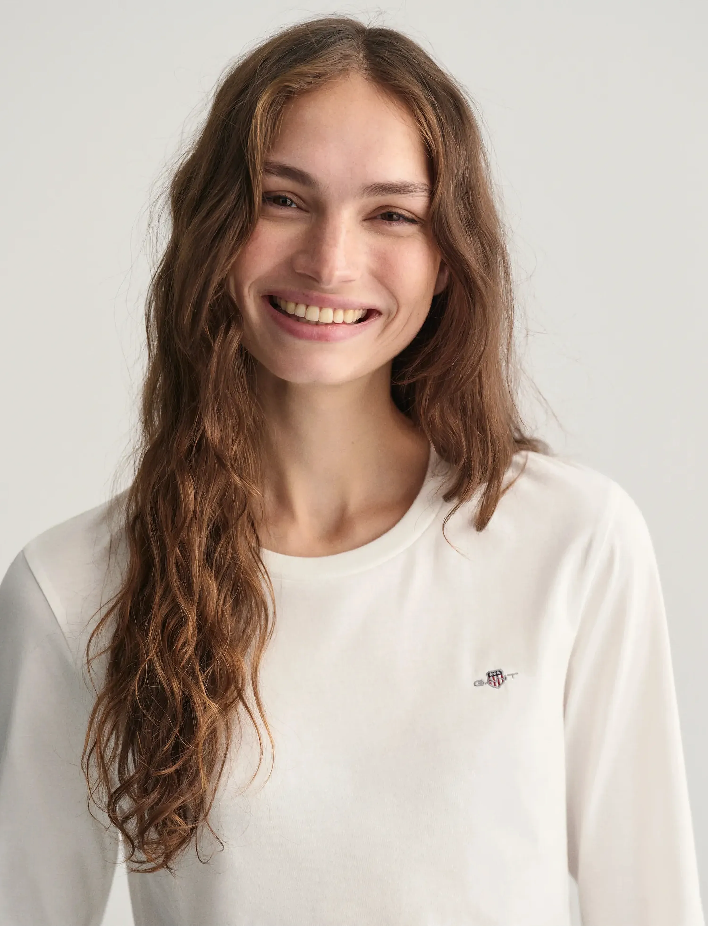 Gant - REG SHIELD LS T-SHIRT - långärmade toppar - white - 4