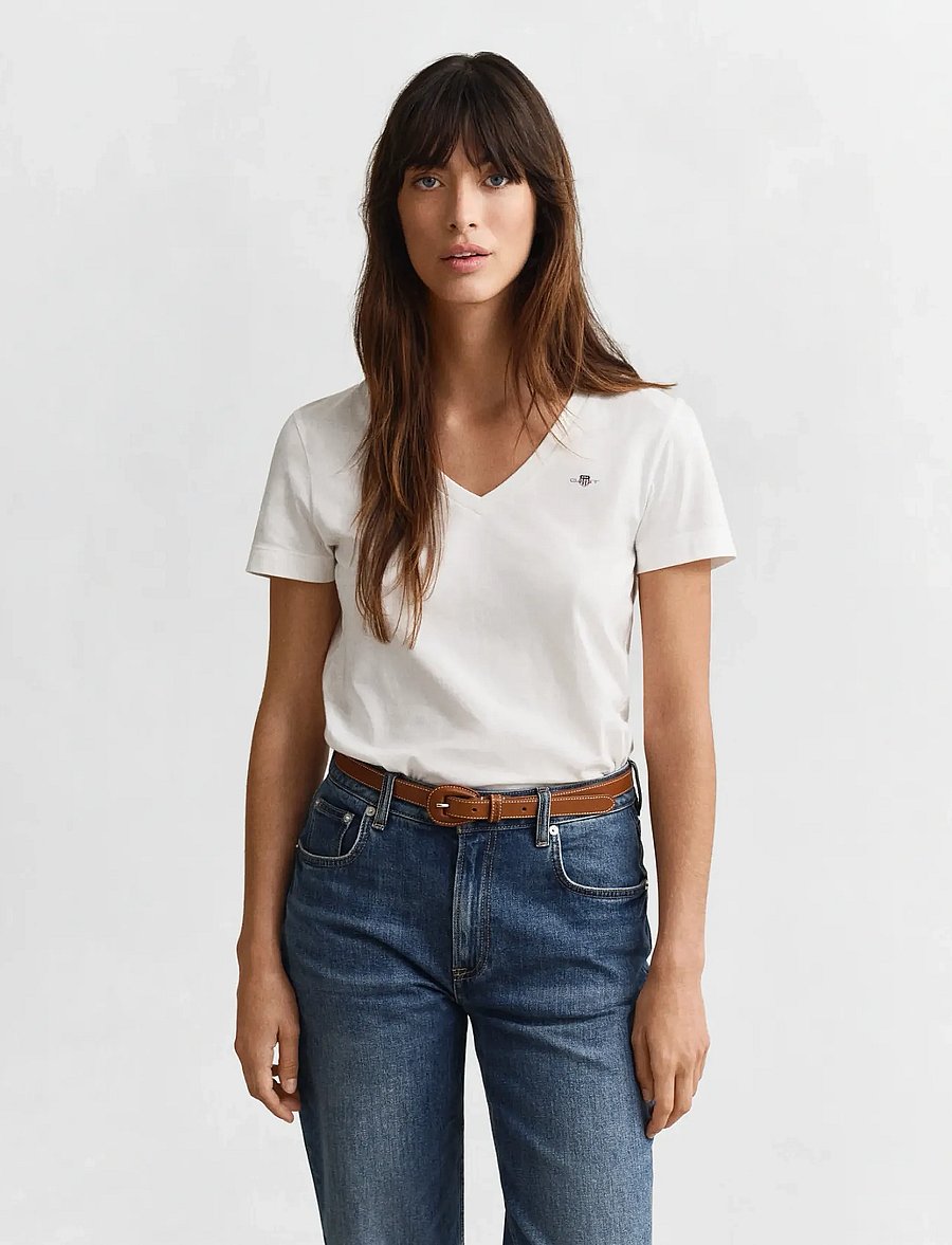 Gant - REG SHIELD SS V-NECK T-SHIRT - t-shirts - white - 0