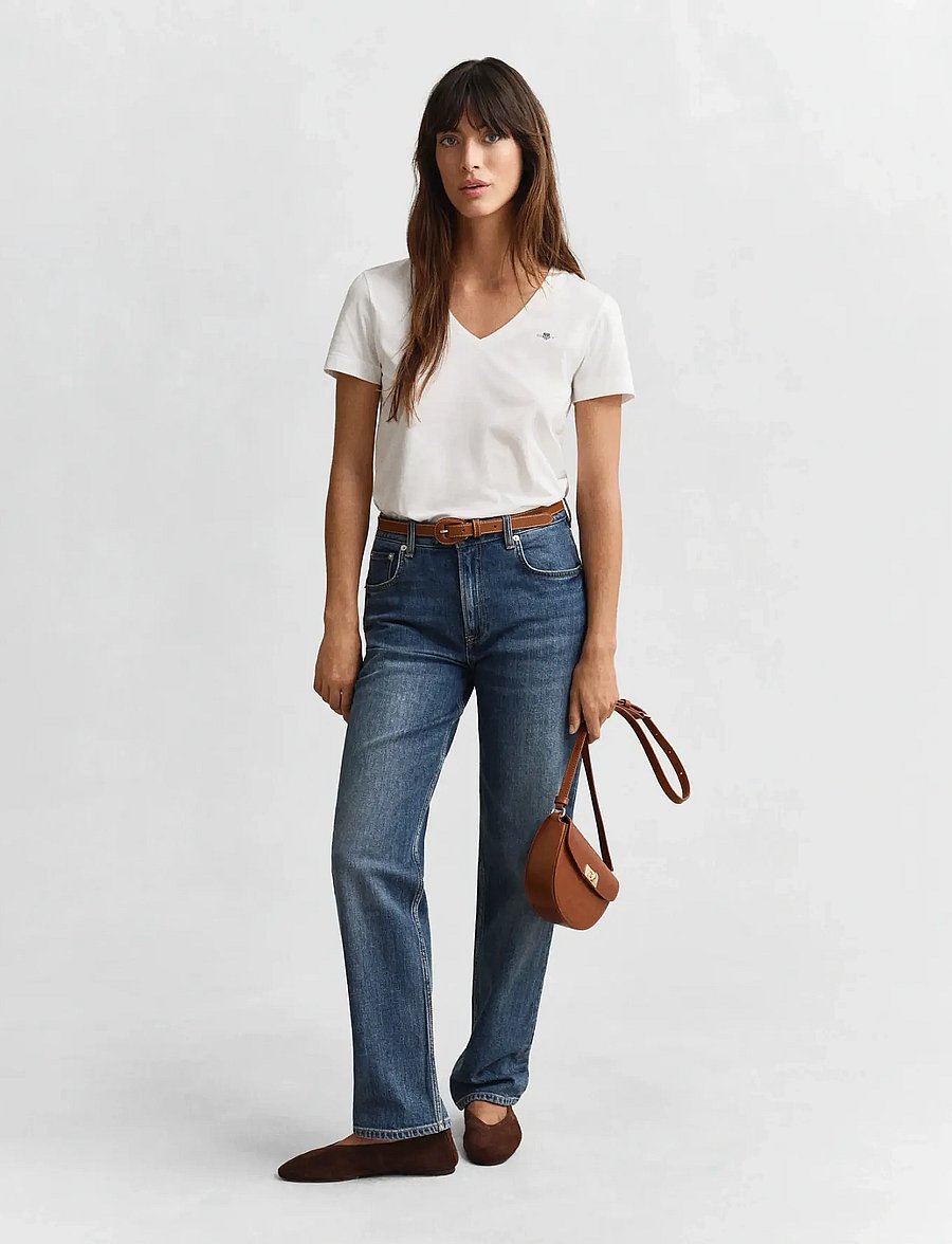 Gant - REG SHIELD SS V-NECK T-SHIRT - t-shirts - white - 4
