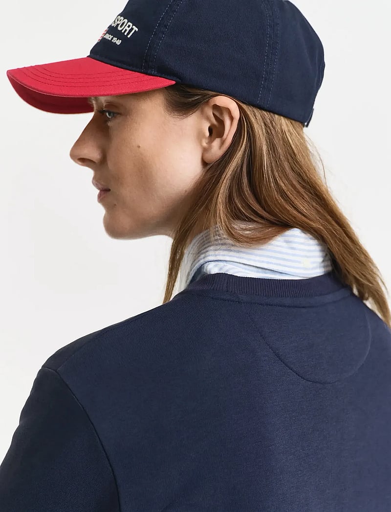 GANT - SHIELD C-NECK SWEAT DRESS - korta klänningar - evening blue - 4