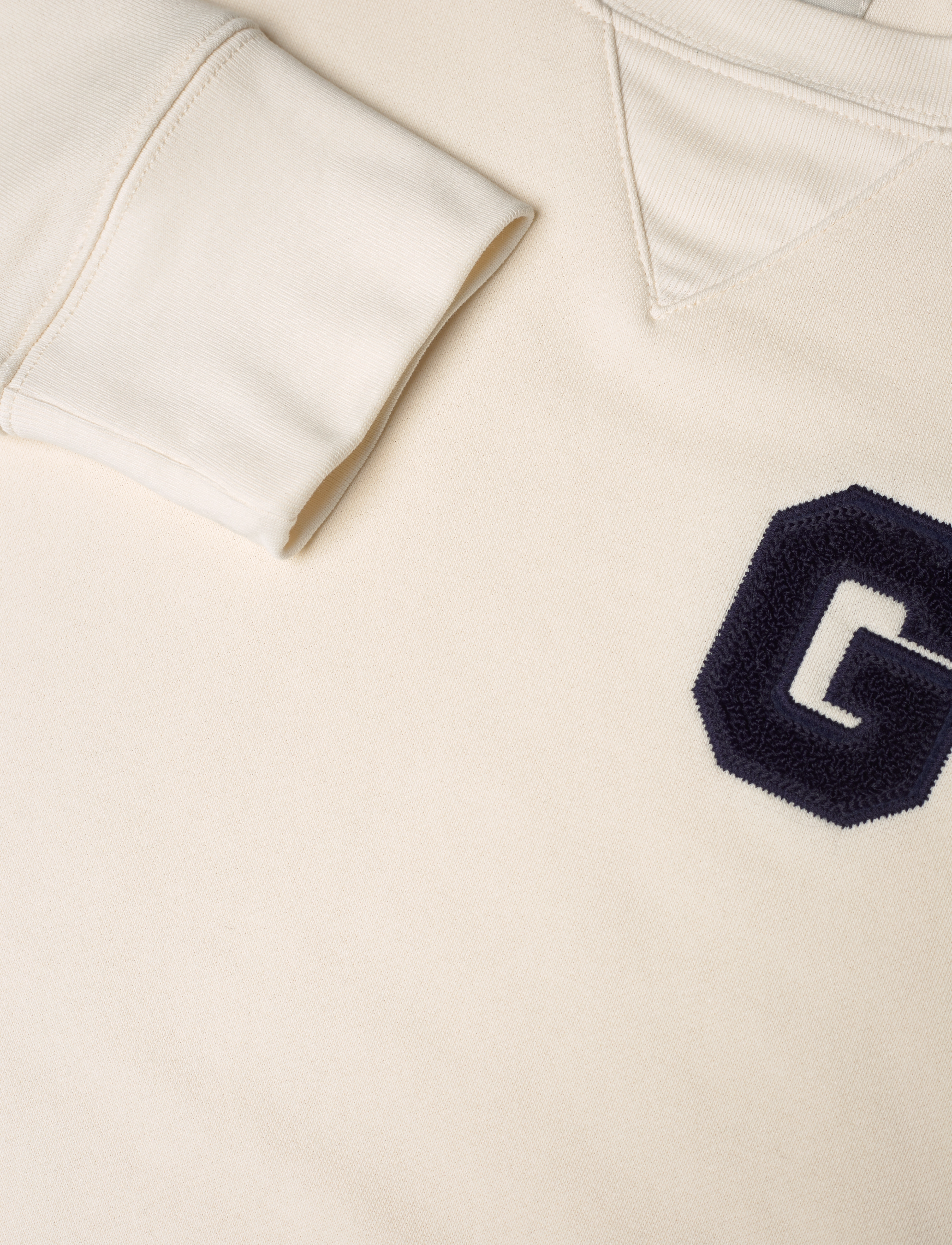 GANT - G BADGE C-NECK SWEAT - cream - 4