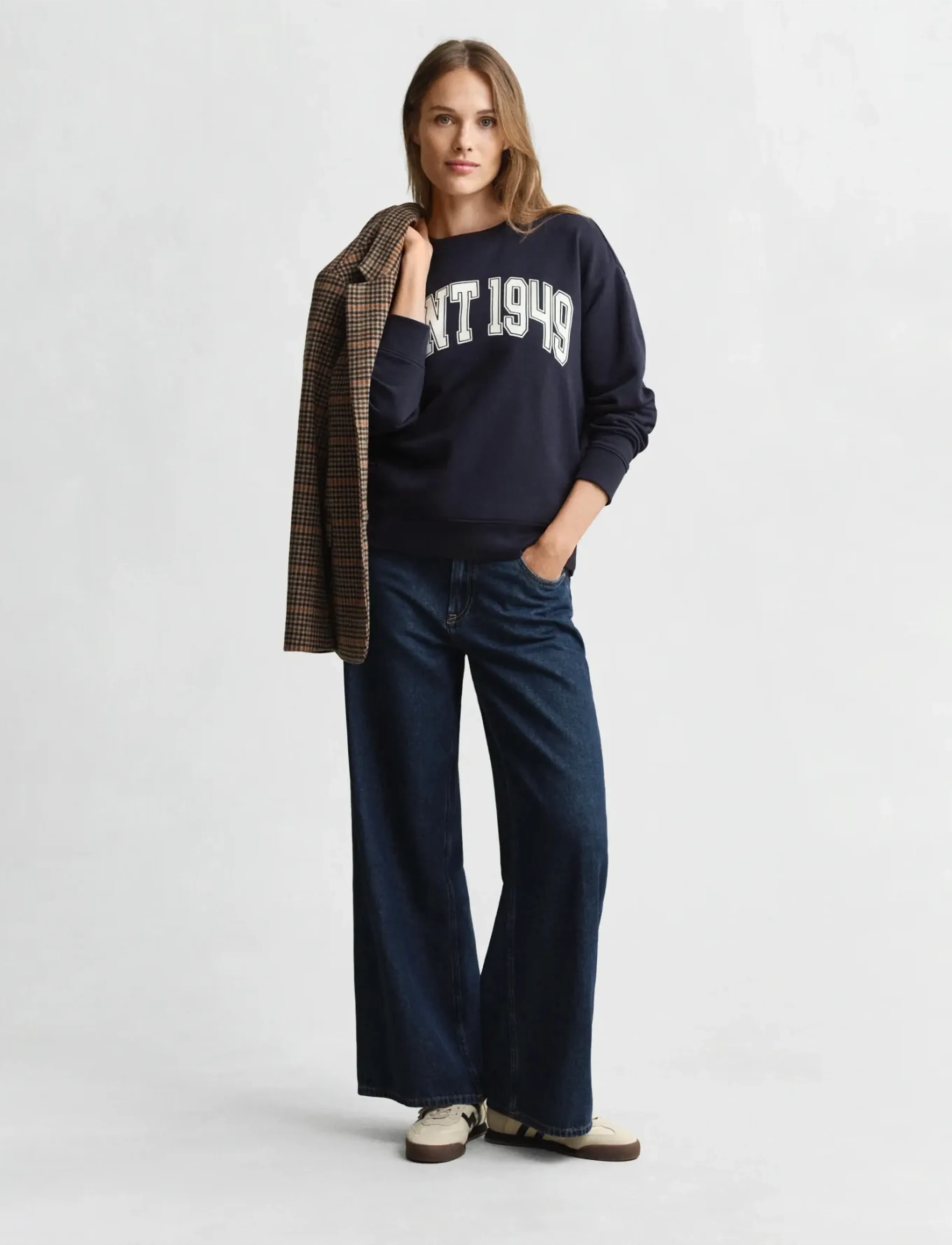 Gant - GRAPHIC C-NECK SWEAT - fashion trends - marine - 4