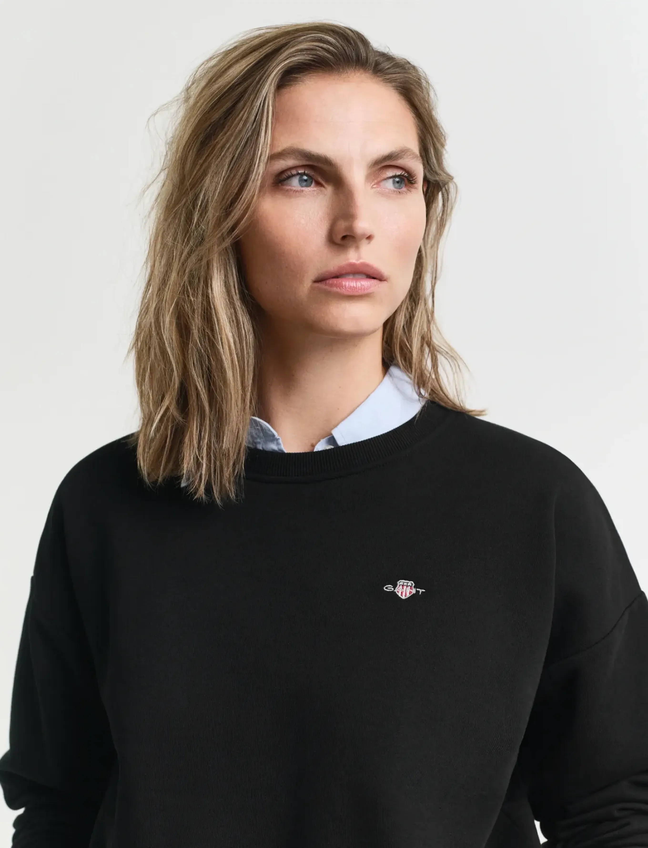Shield C-Neck Sweat 3
