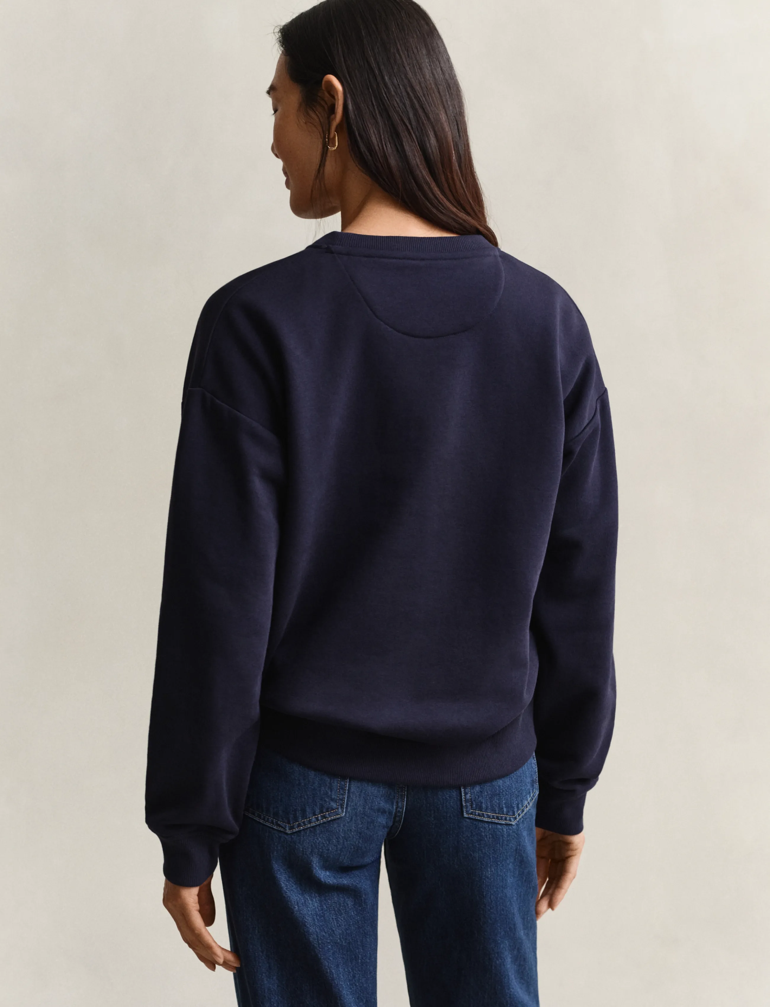 Shield C-Neck Sweat 2