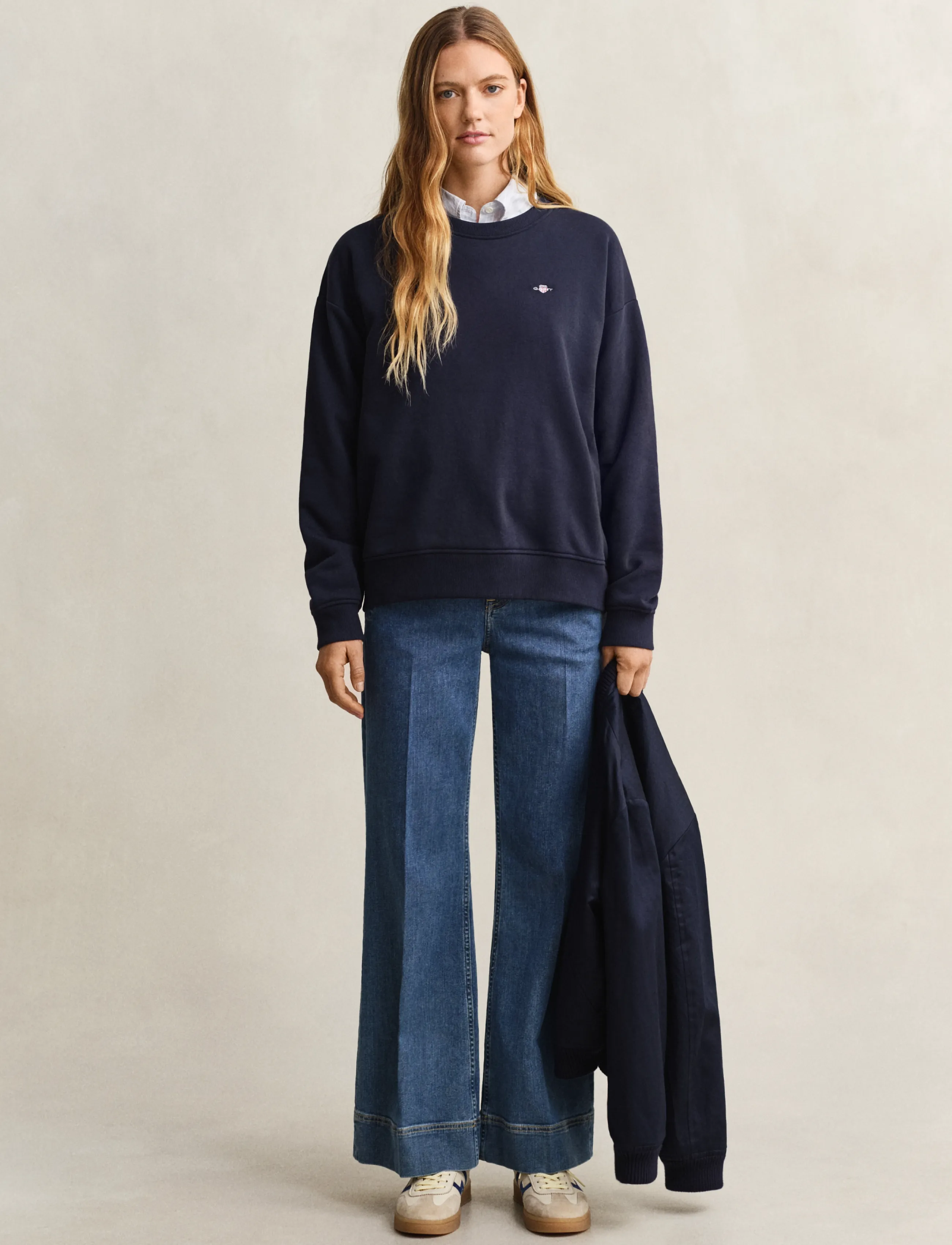 Shield C-Neck Sweat 8