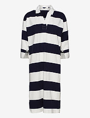 GANT - D1. FEMININE STRIPED RUGGER DRESS - overhemdjurken - evening blue - 0