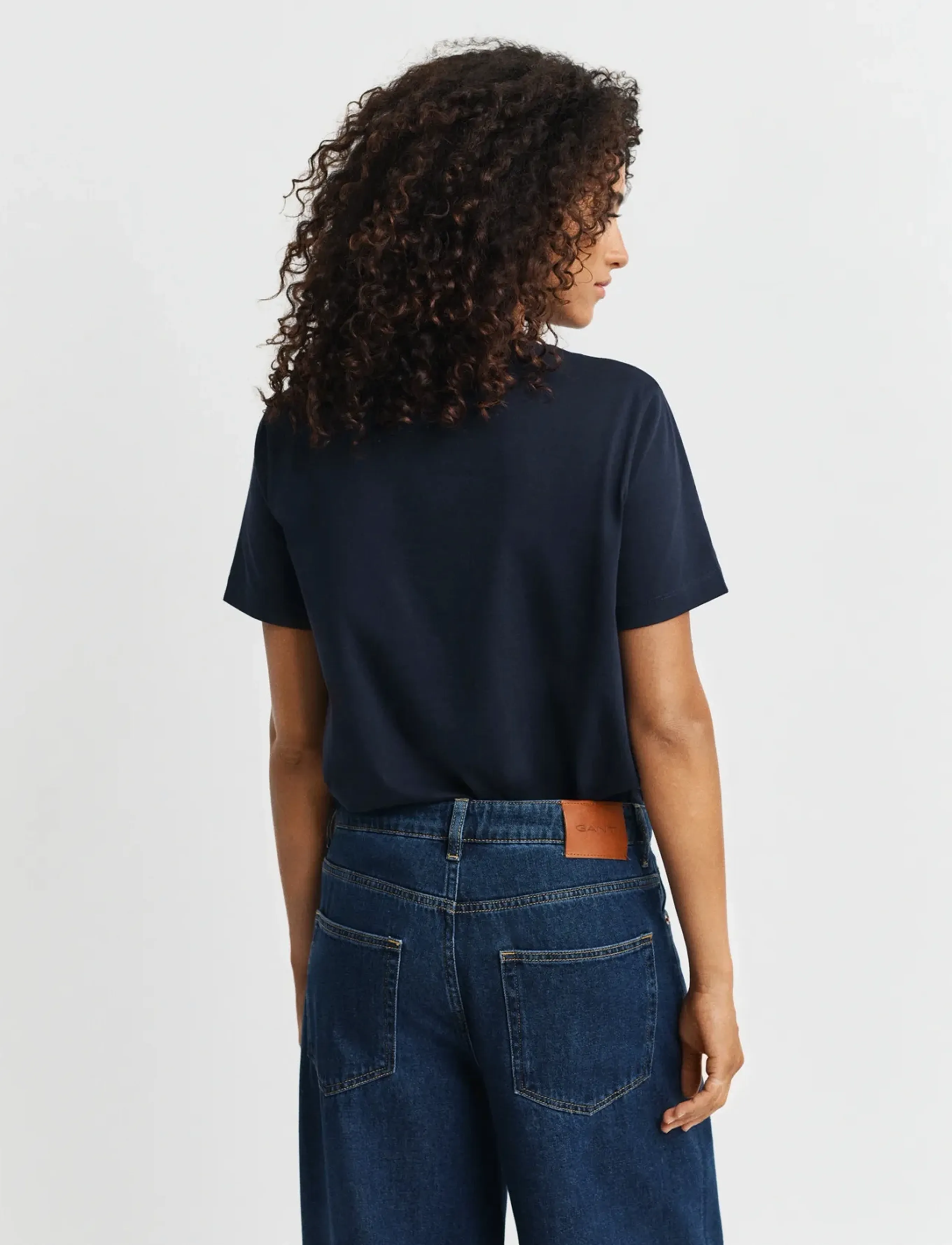 Gant - REG COTTON CREST SS T-SHIRT - marškinėliai - evening blue - 2