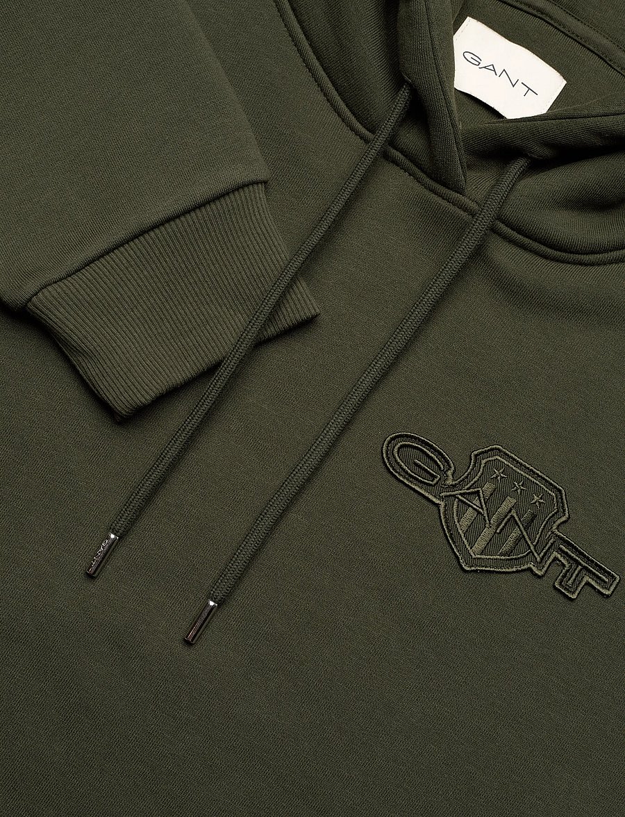 Gant - REG TONAL SHIELD HOODIE - kapuzenpullover - dark moss green - 2