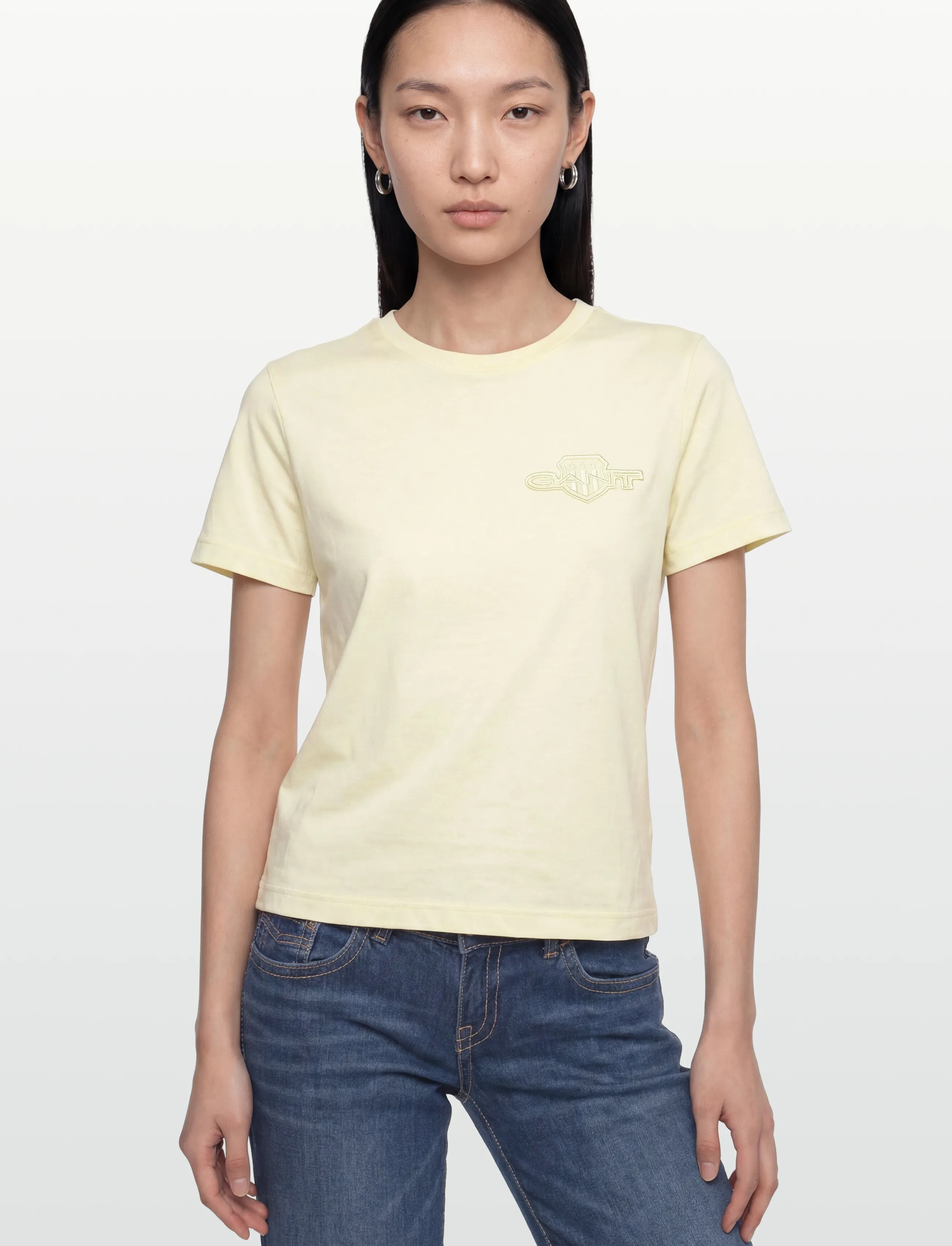 Gant - REG TONAL SHIELD SS T-SHIRT - t-shirts - vanilla yellow - 3