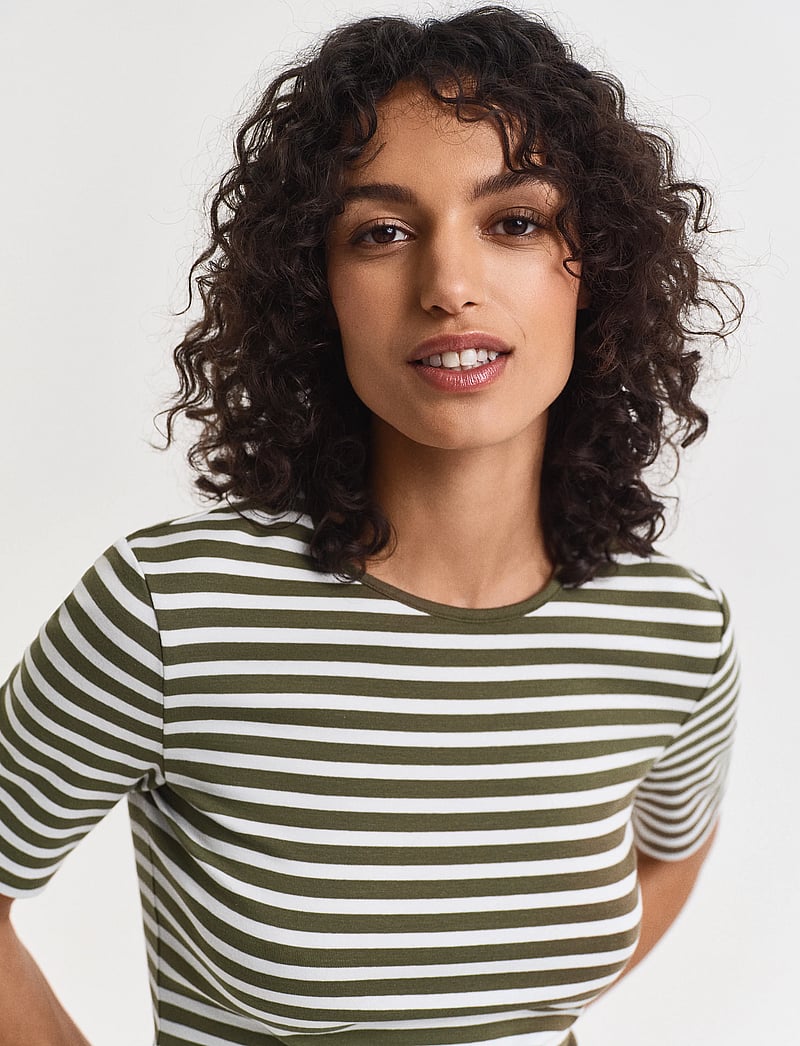 GANT - SLIM STRIPED 1X1 RIBBED SS T-SHIRT - t-shirts - moss green - 3