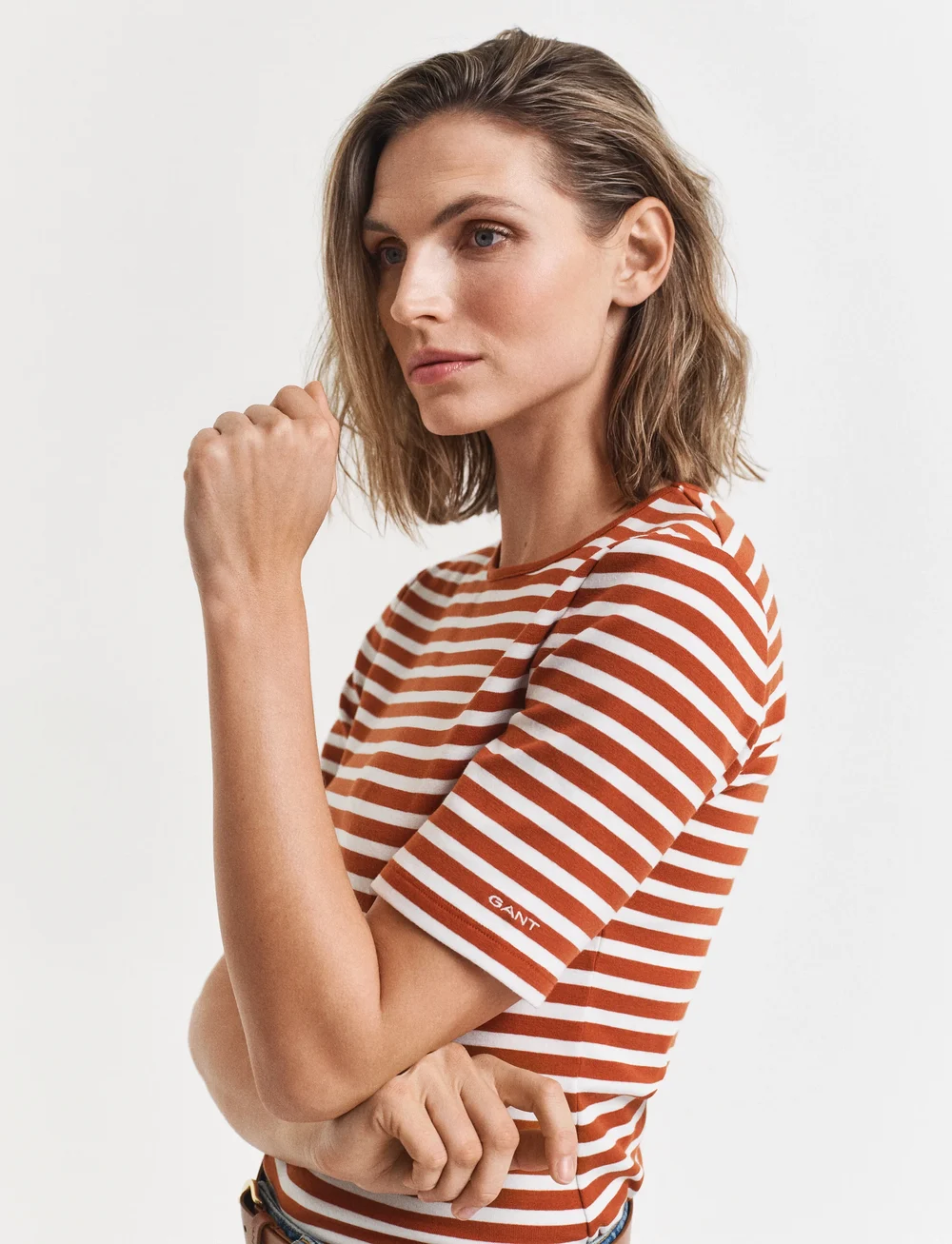GANT - SLIM STRIPED 1X1 RIBBED SS T-SHIRT - t-särgid - rusty brown - 4