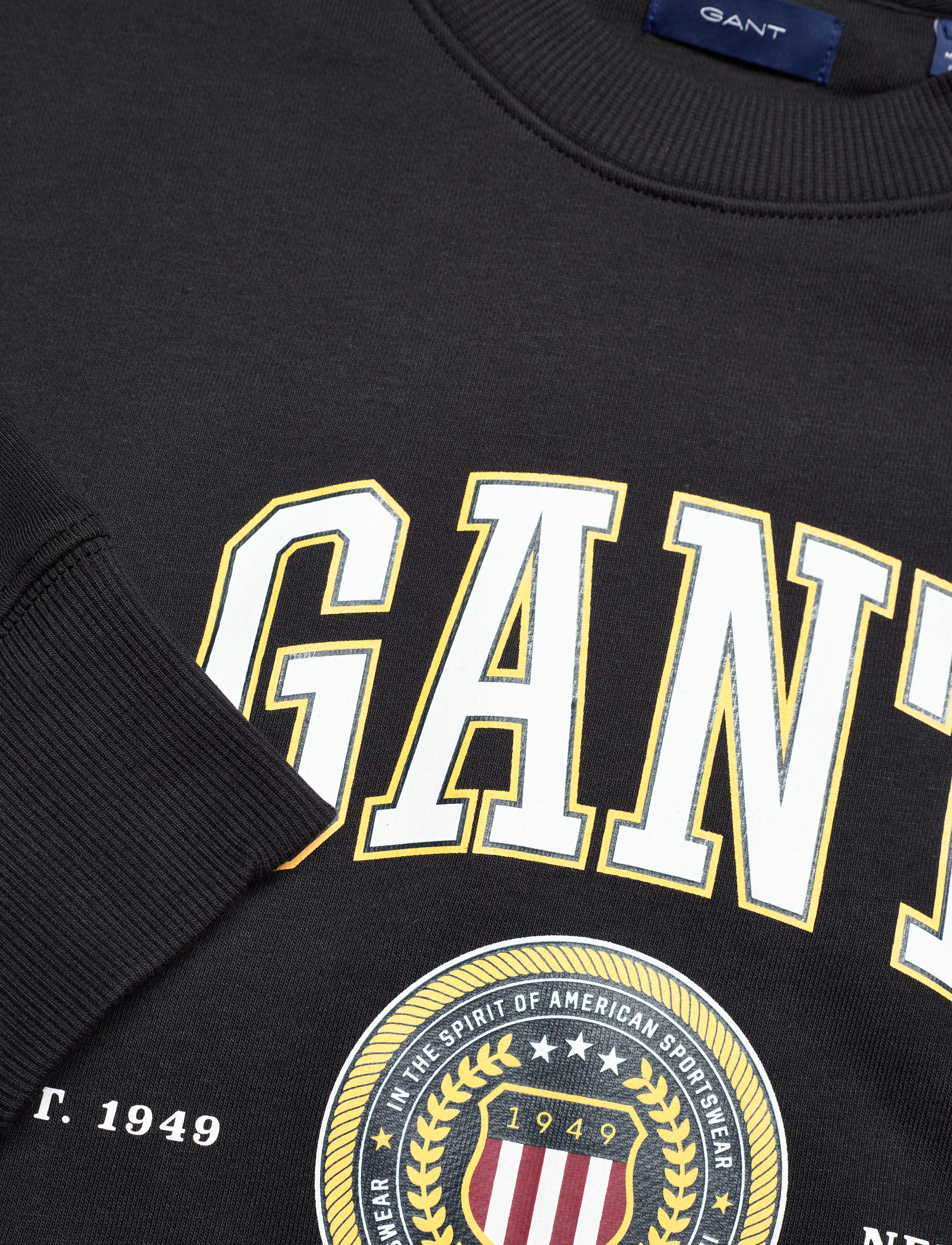 GANT - D1. CREST SHIELD C-NECK SWEAT - ebony black - 2