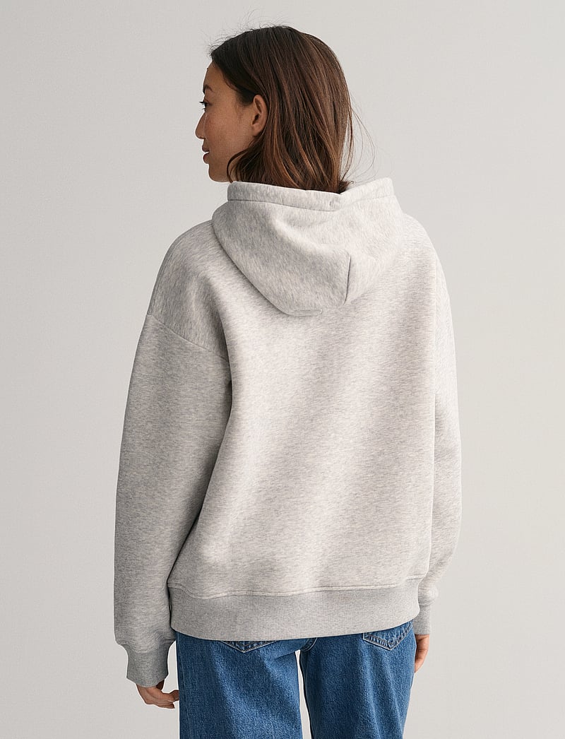 GANT - REL SHIELD HOODIE - kapuzenpullover - light grey melange - 3