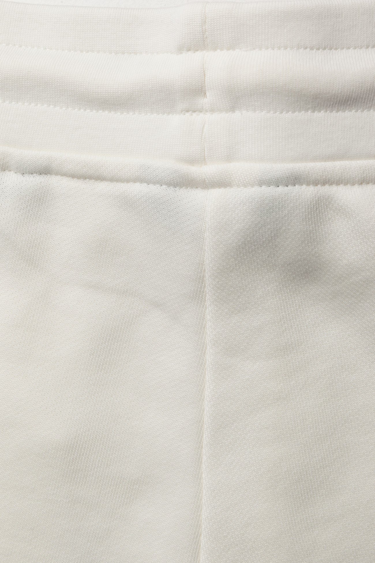 GANT - O1. TONAL SHIELD SWEAT SHORTS - offwhite - 4