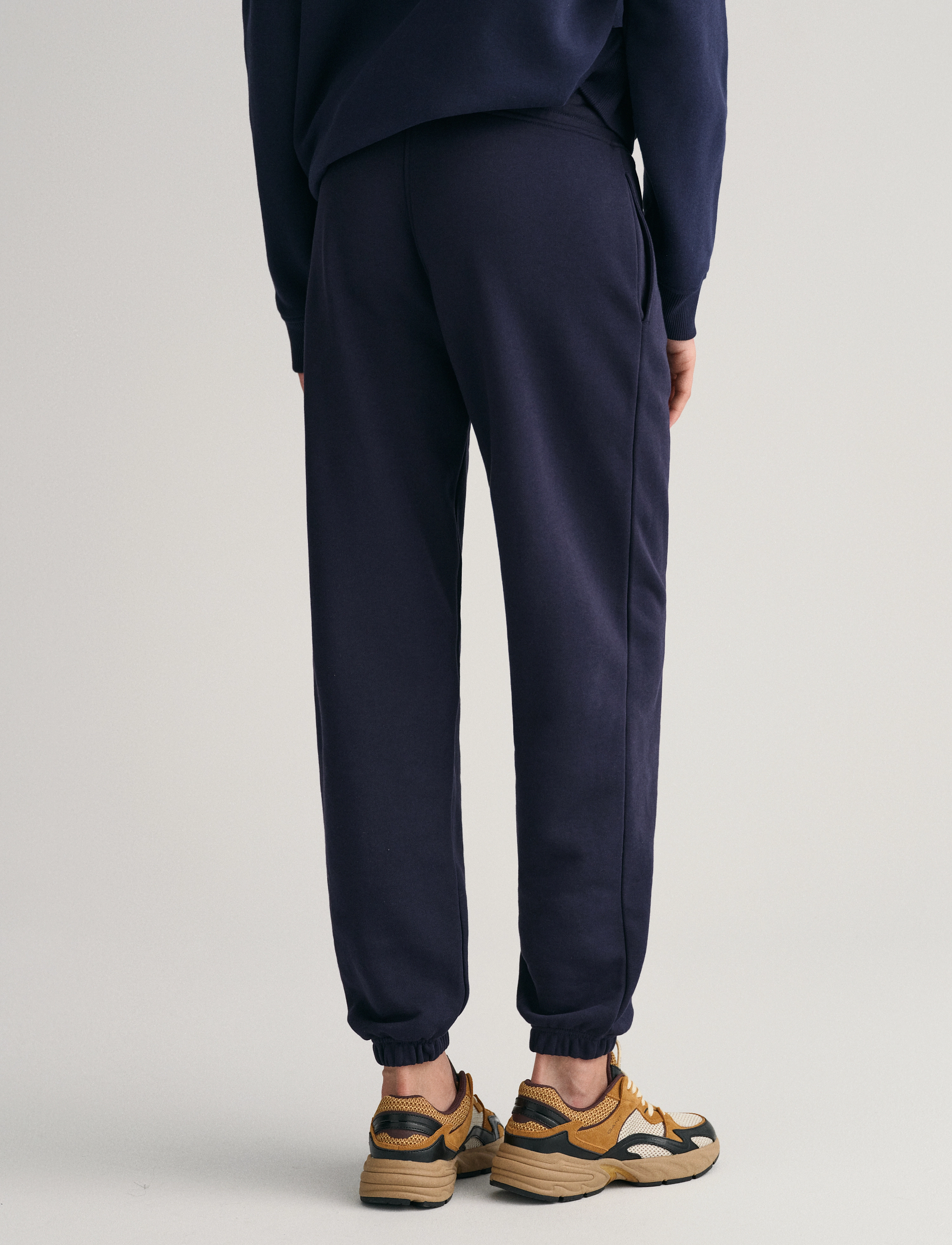 GANT - SHIELD SWEATPANTS - evening blue - 3