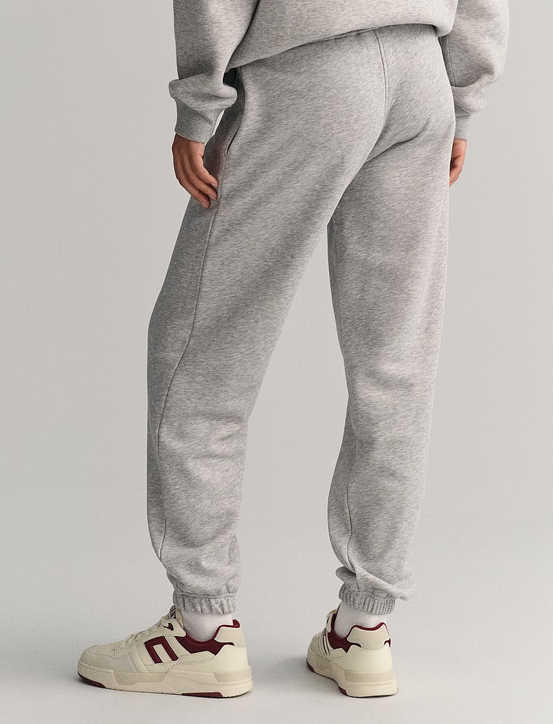 GANT - SHIELD SWEATPANTS - mode trends - light grey melange - 3