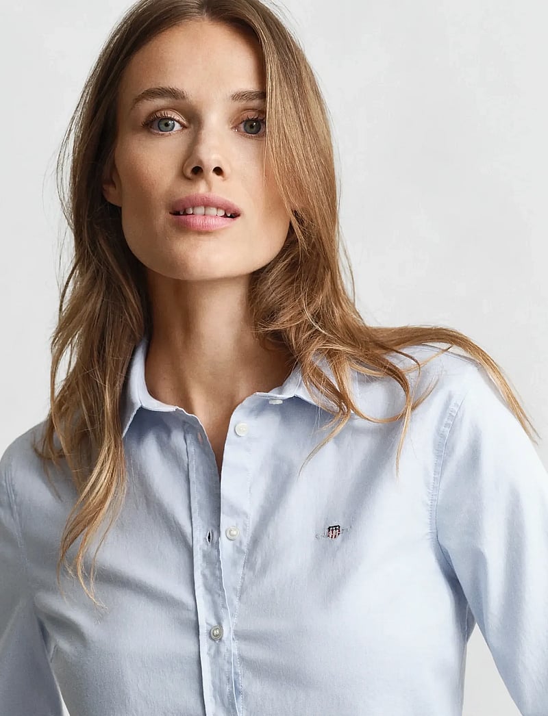 GANT - SLIM STRETCH OXFORD SHIRT - langärmlige hemden - light blue - 3