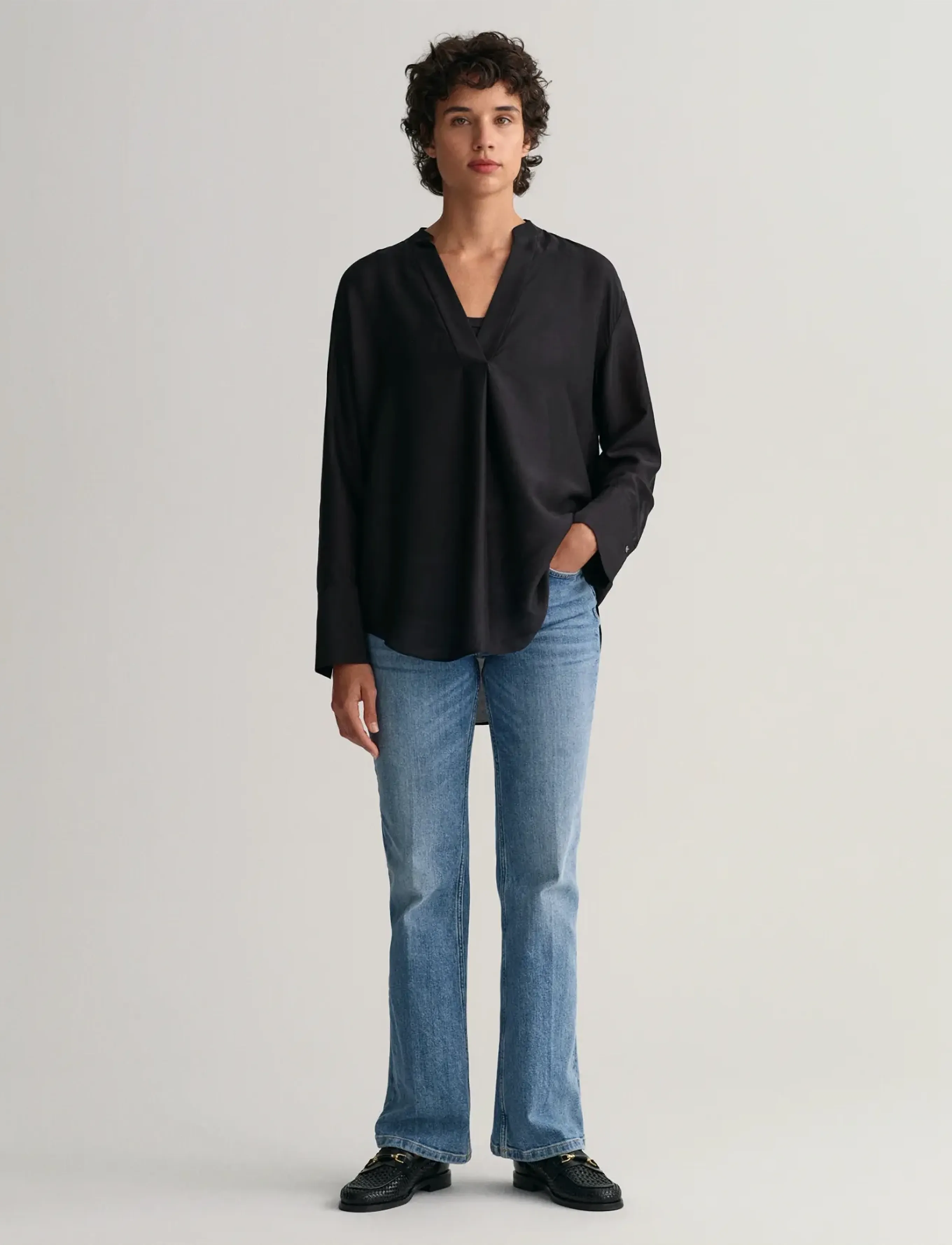 Gant - RELAXED STAND COLLAR BLOUSE - långärmade blusar - ebony black - 5