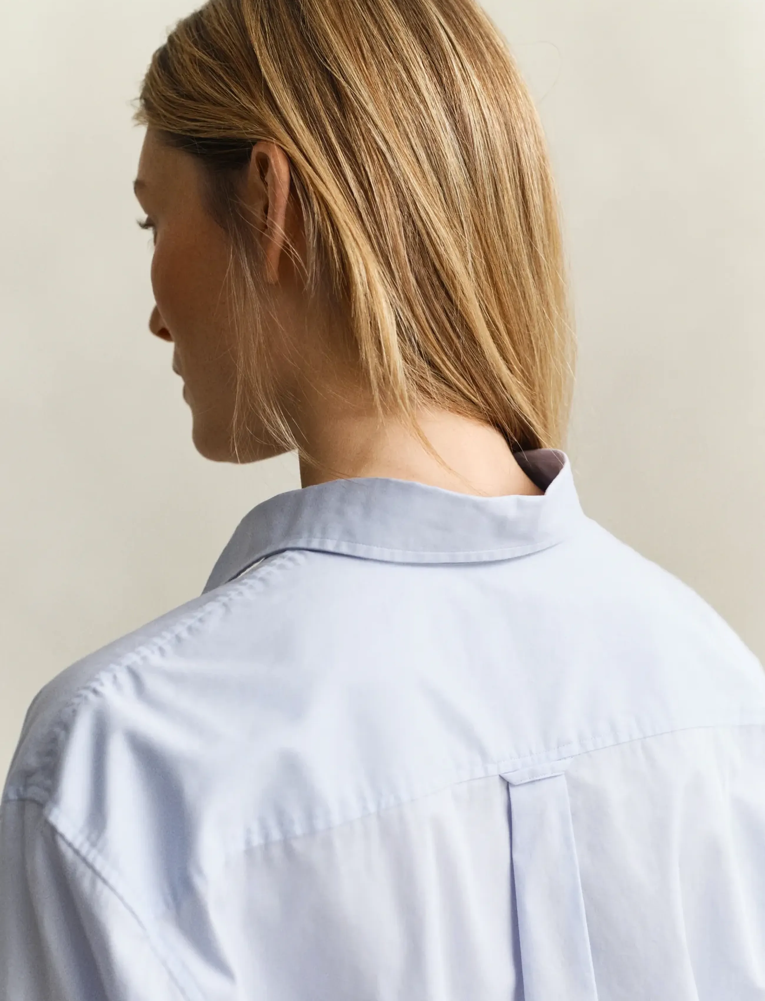 Gant - REL CLASSIC POPLIN SHIRT - långärmade skjortor - light blue - 4