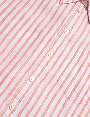 GANT - REL STRIPED LINEN SHIRT - hørskjorter - peachy pink - 2