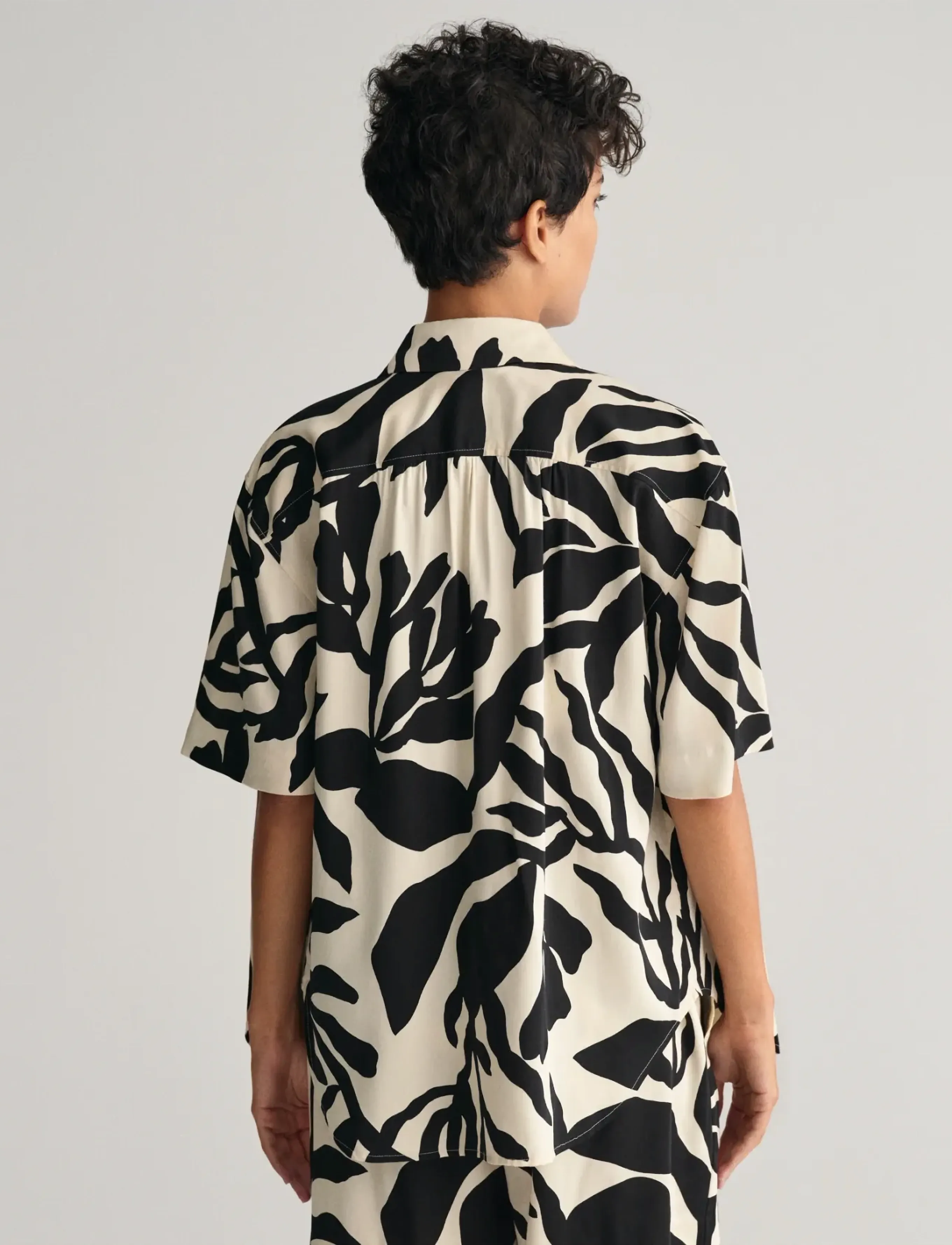 GANT - REL PALM PRINT SS SHIRT - soft oat - 3