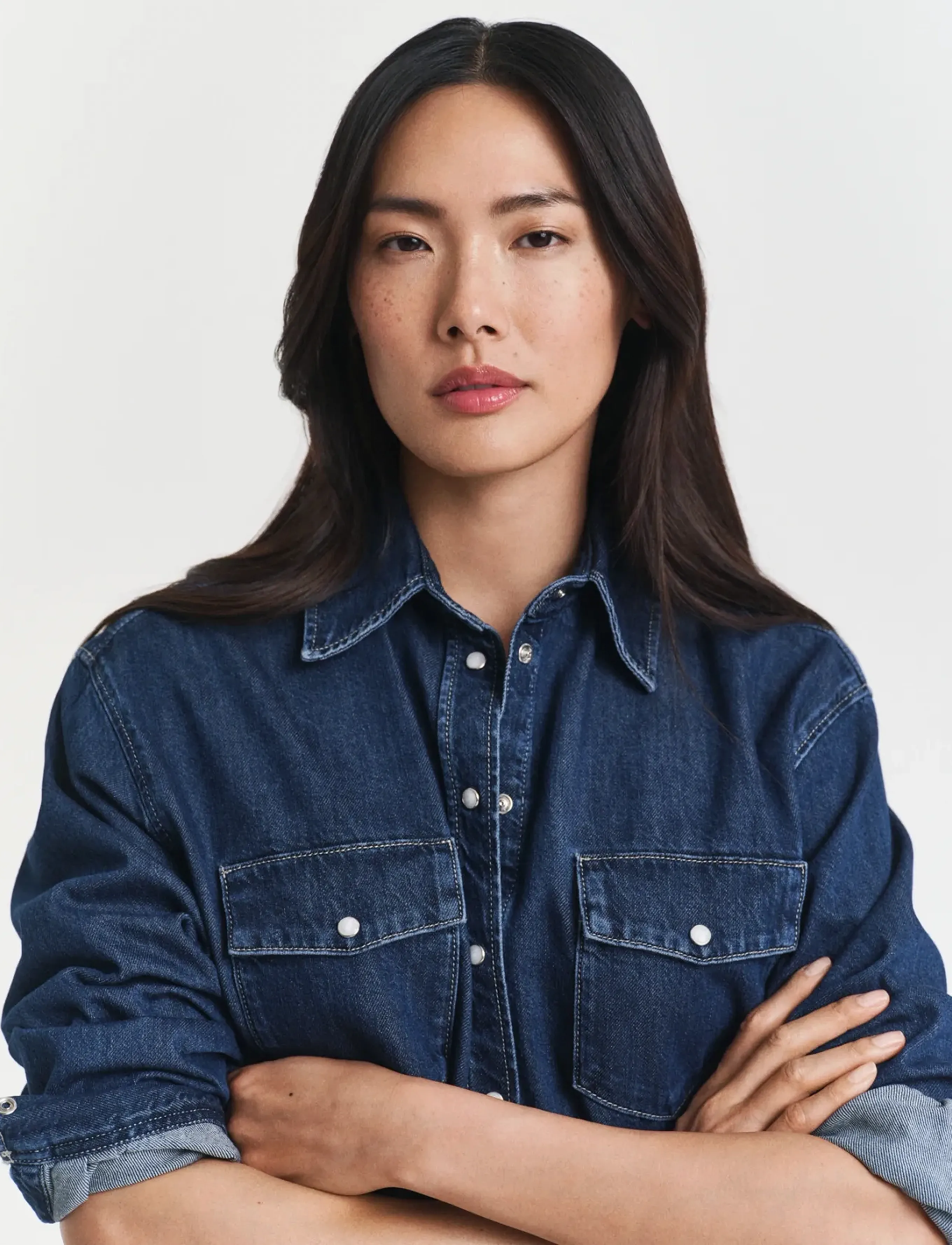 Gant - REL POCKET DENIM SHIRT - denimskjorter - dark blue worn in - 2