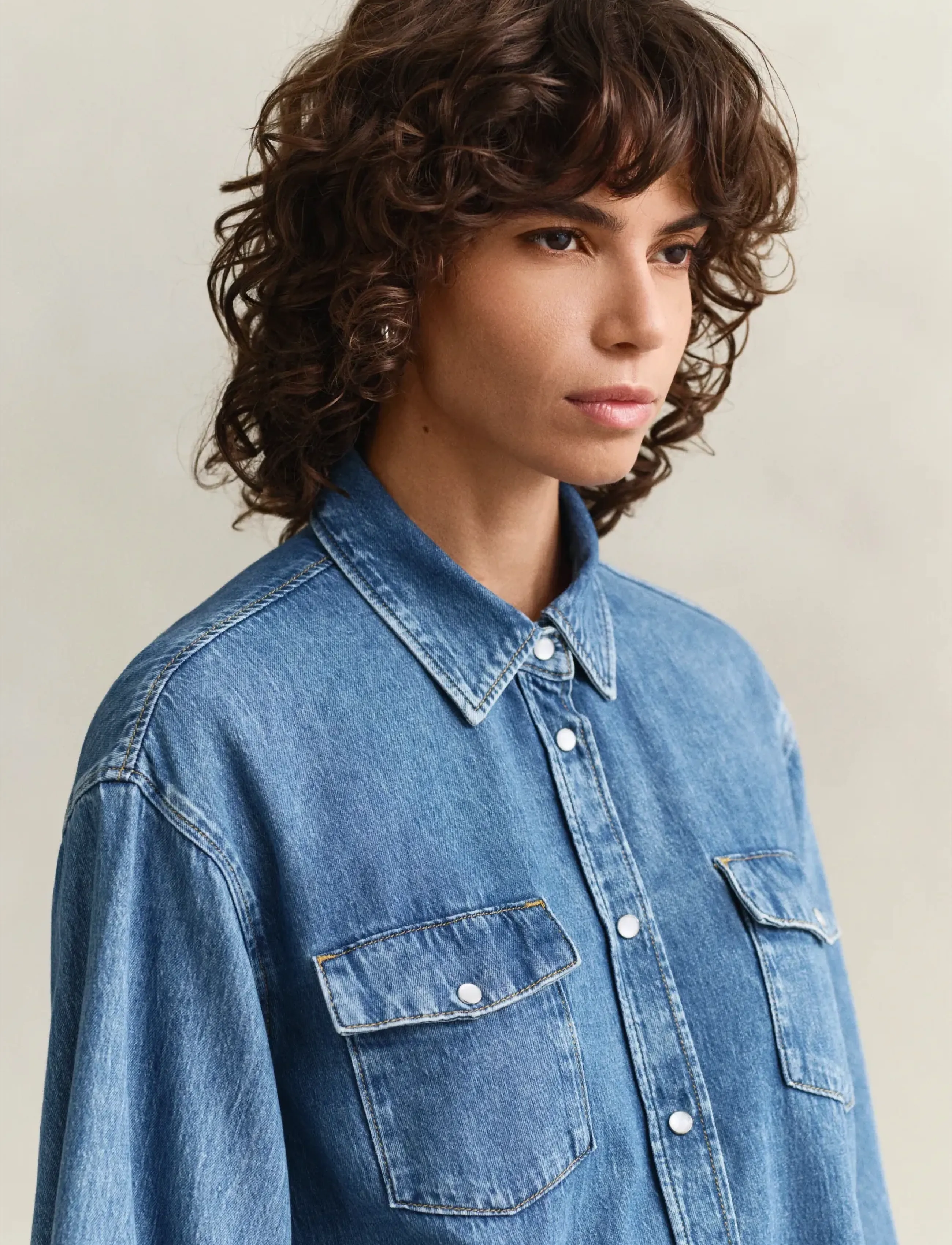 Gant - DENIM VOLUME SLEEVE SHIRT - denimskjorter - mid blue archive - 3