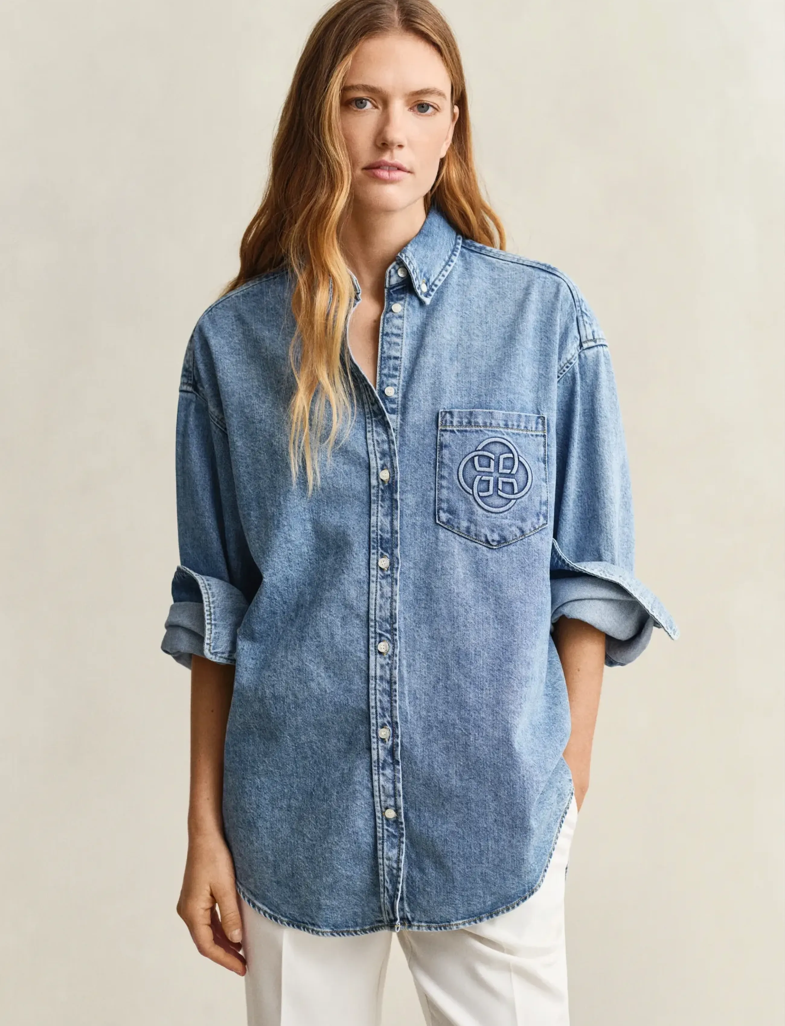 GANT OS DENIM EMBR POCKET BD SHIRT - Jeanshemden - SEMI LIGHT BLUE WORN IN / blue