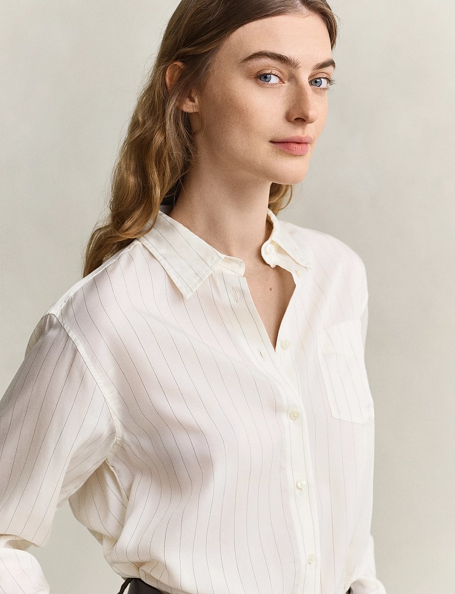 Gant - PINSTRIPE BACK FOLD DETAIL SHIRT - langärmlige hemden - eggshell - 4