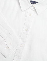 GANT - REG LINEN CHAMBRAY SHIRT - linneskjortor - white - 2
