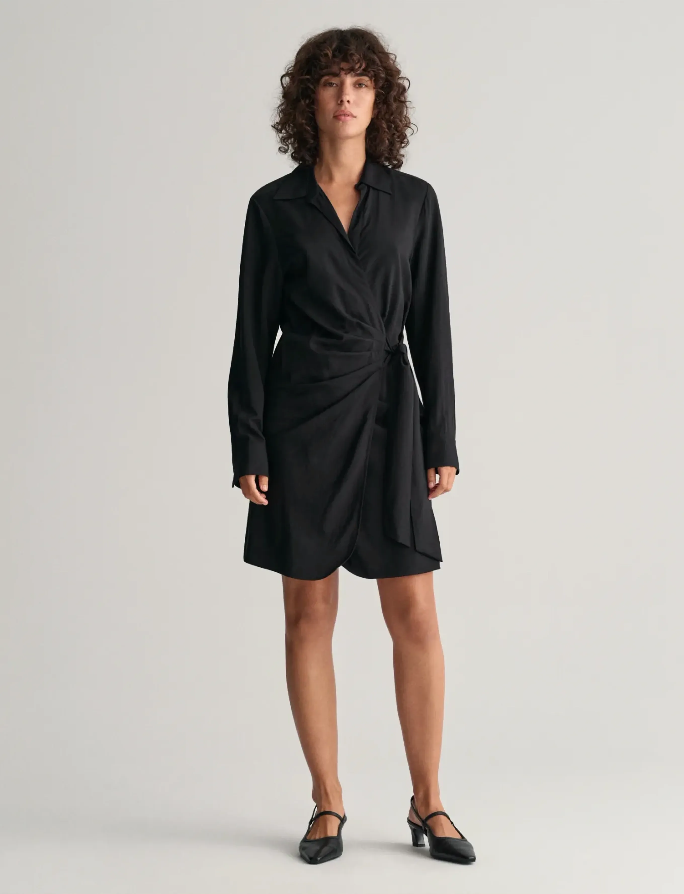 GANT SLIM WRAP SHIRT DRESS - Short Dresses - BLACK / black