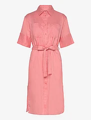 GANT - REL LINEN SS SHIRT DRESS - skjortklänningar - peachy pink - 0